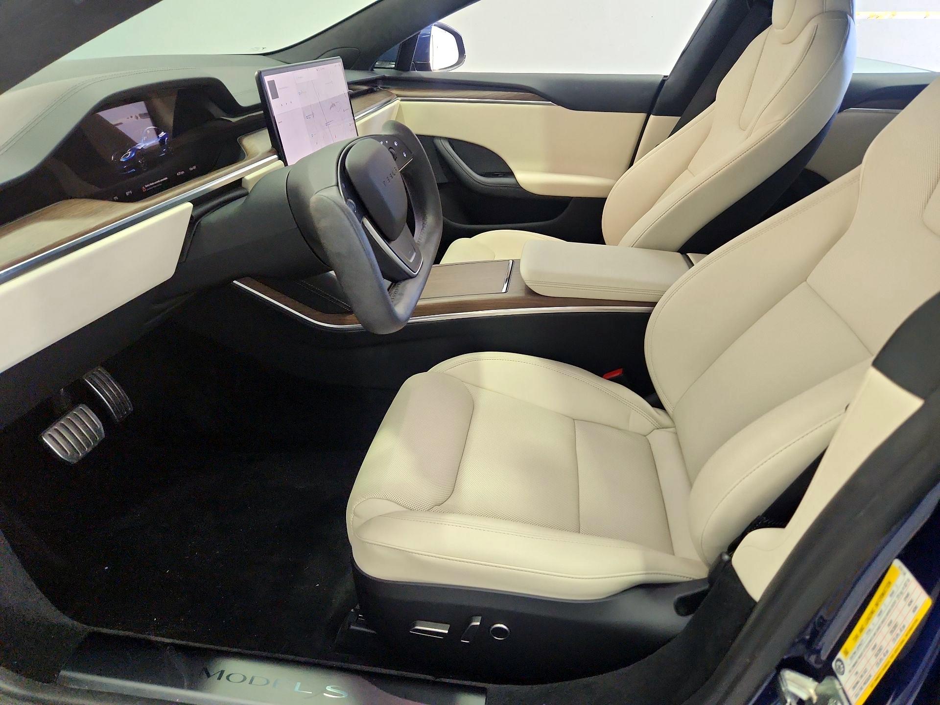 Thumbnail: 2022 Tesla Model S - 11