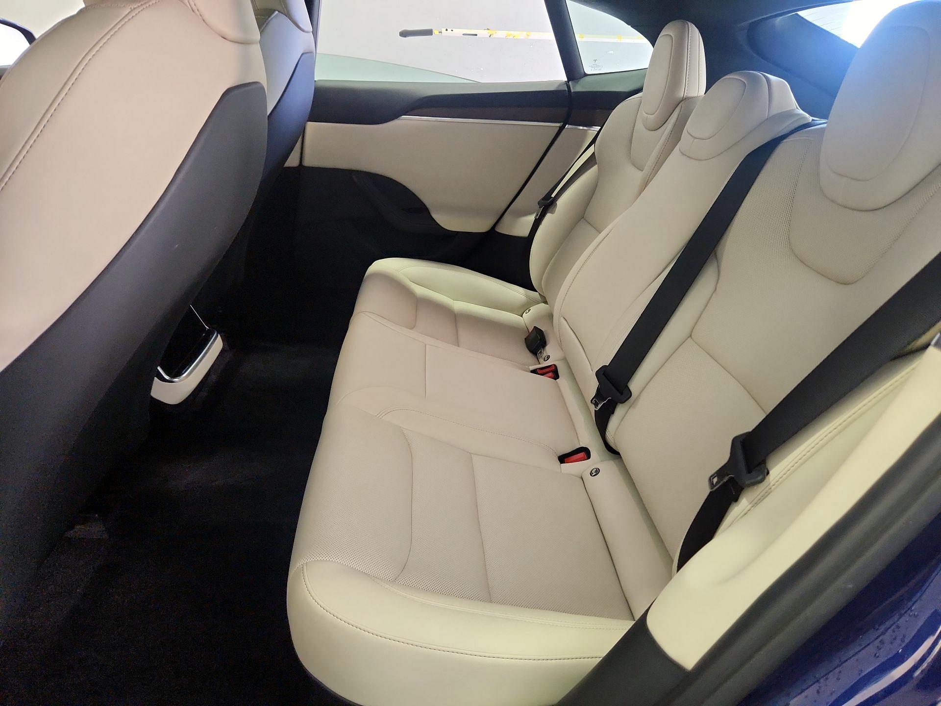 Thumbnail: 2022 Tesla Model S - 20