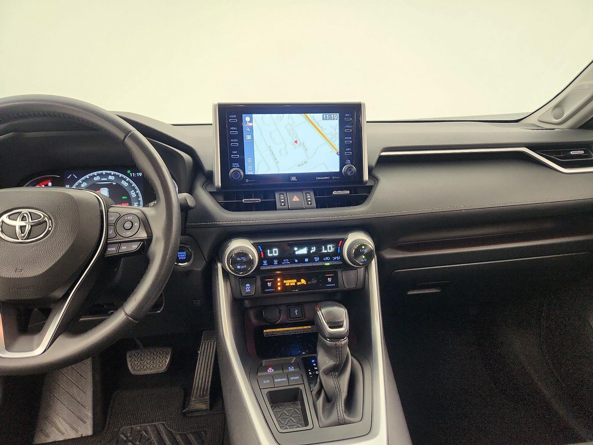 Thumbnail: 2021 Toyota RAV4 - 9