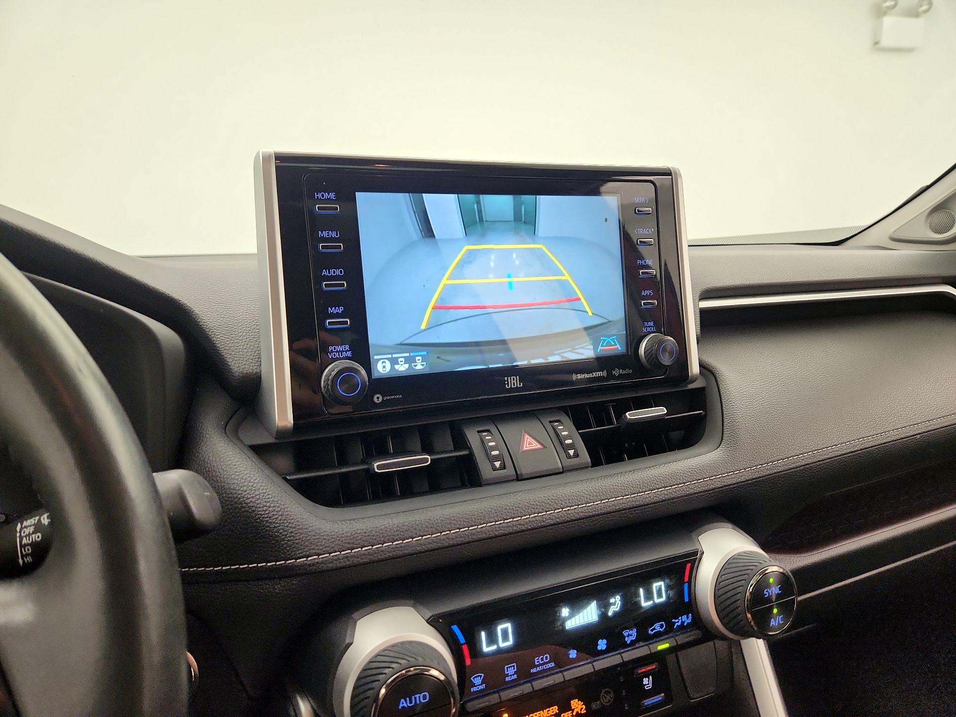 Thumbnail: 2021 Toyota RAV4 - 15