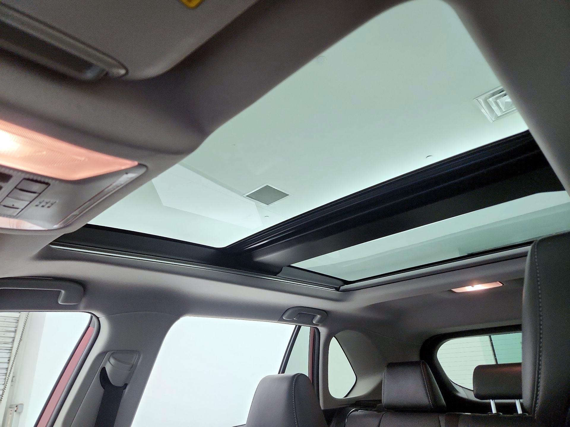 Thumbnail: 2021 Toyota RAV4 - 20