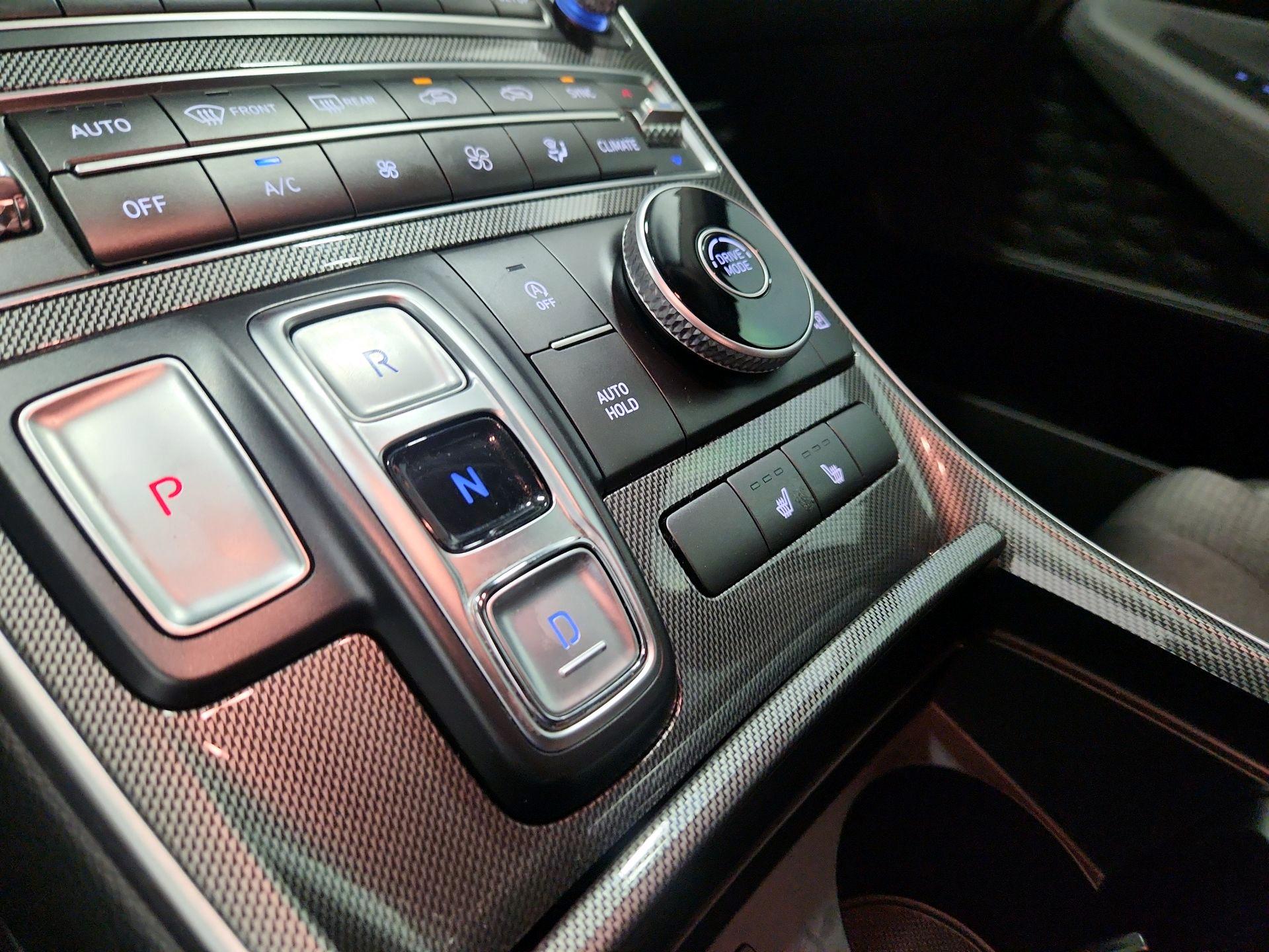 Thumbnail: 2023 Hyundai Santa Fe - 17