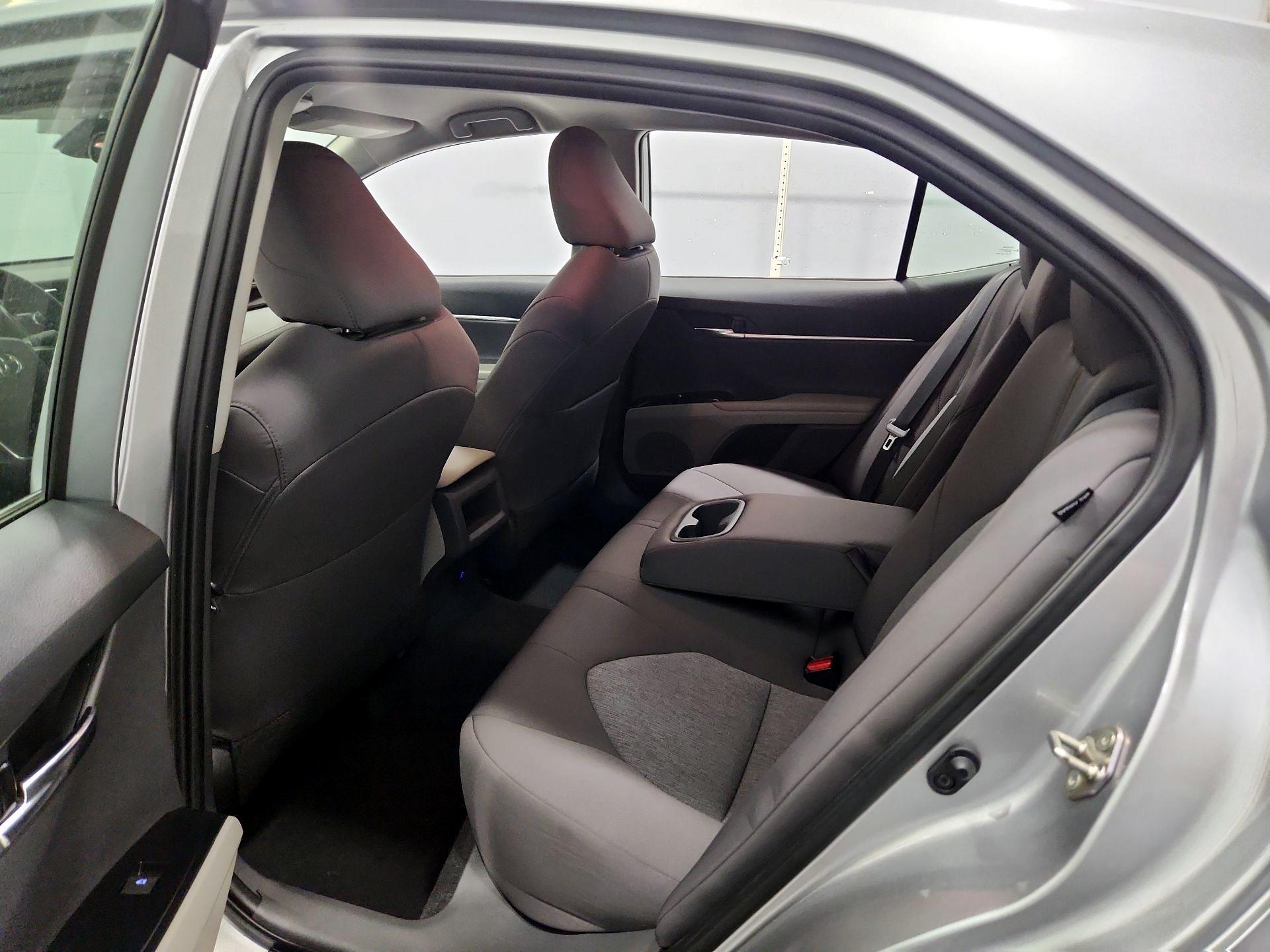 Thumbnail: 2020 Toyota Camry - 20