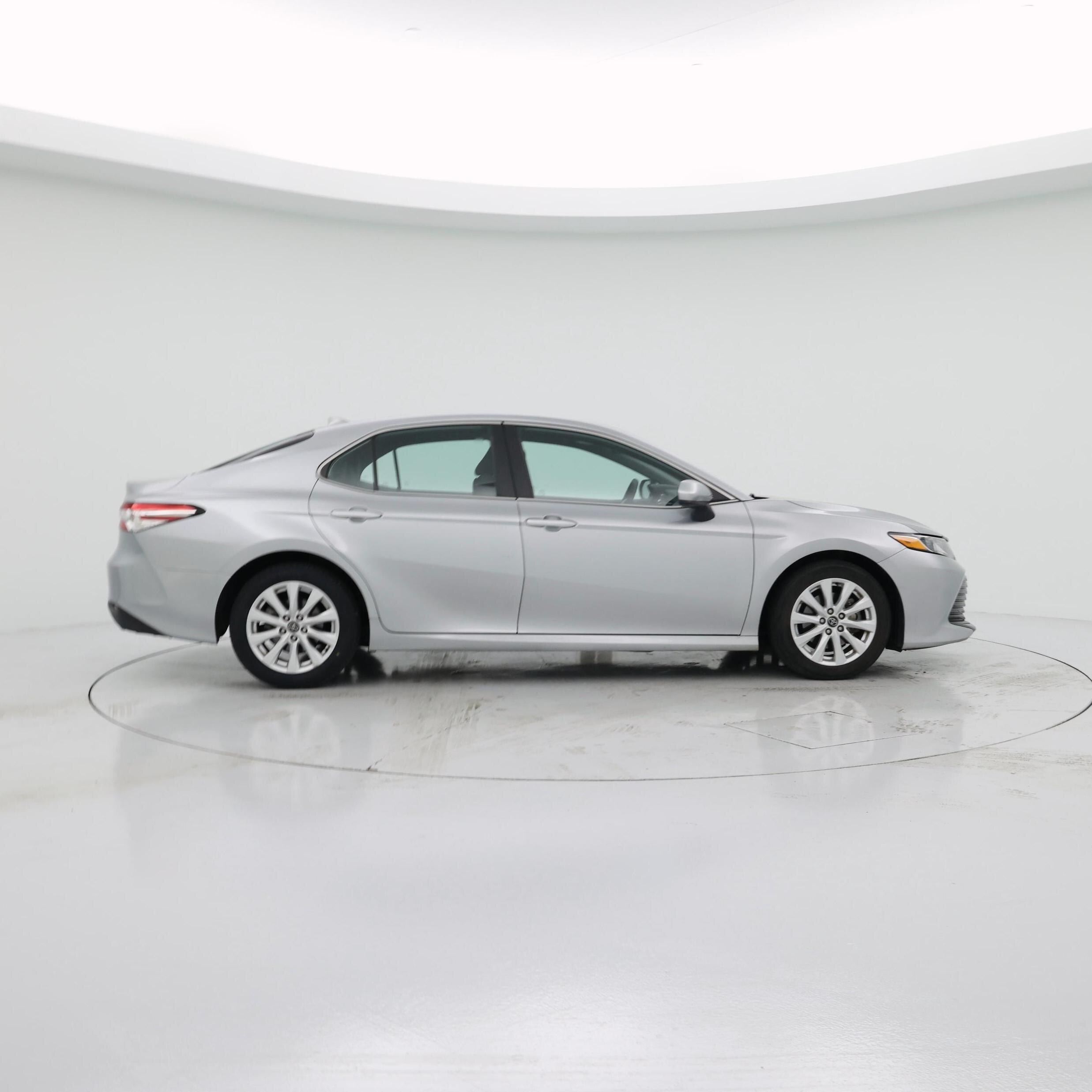 Thumbnail: 2020 Toyota Camry - 7