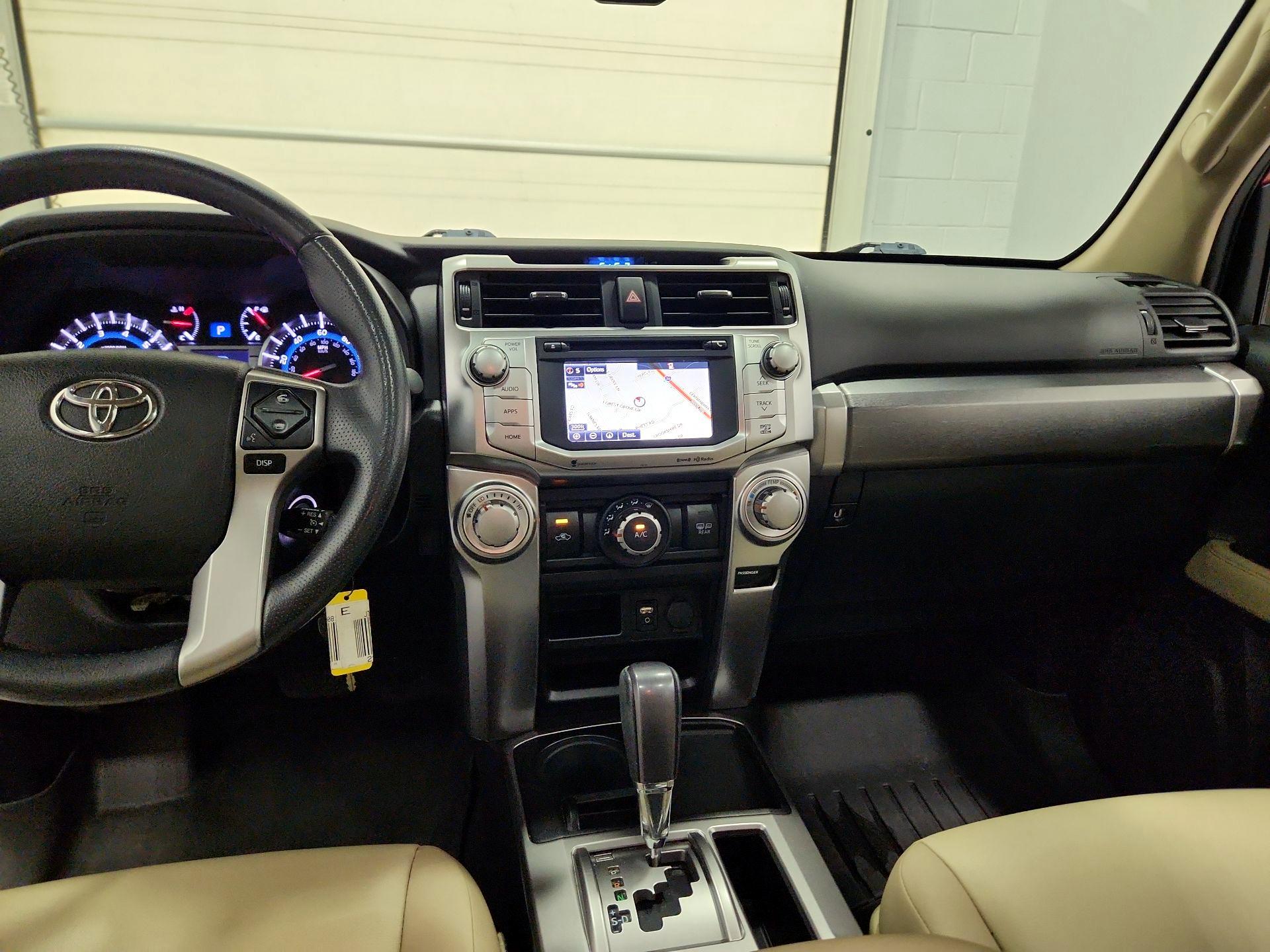 Thumbnail: 2016 Toyota 4Runner - 9