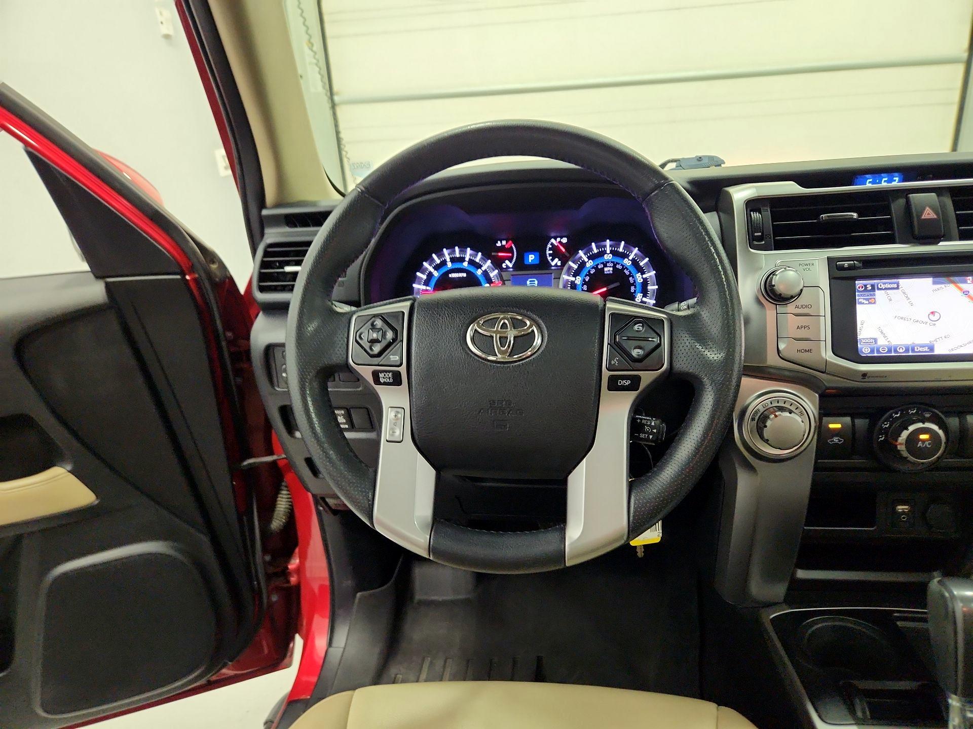 Thumbnail: 2016 Toyota 4Runner - 10
