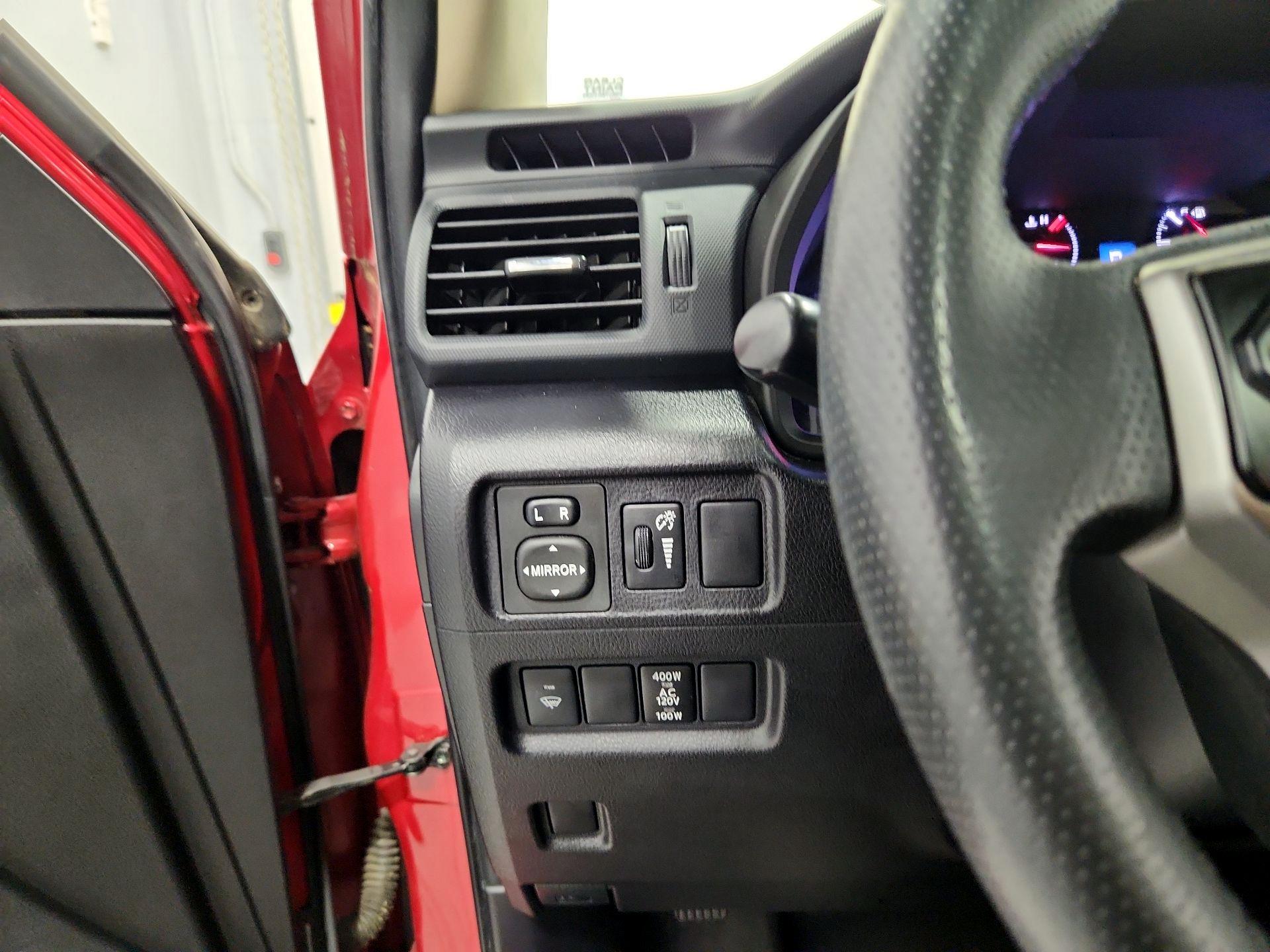 Thumbnail: 2016 Toyota 4Runner - 13