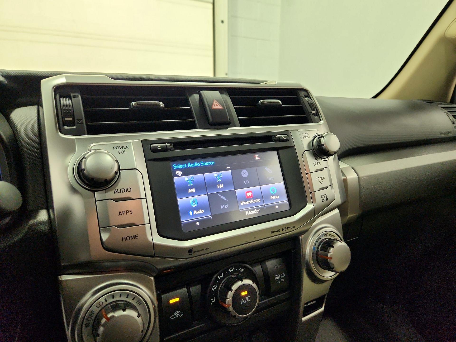 Thumbnail: 2016 Toyota 4Runner - 16