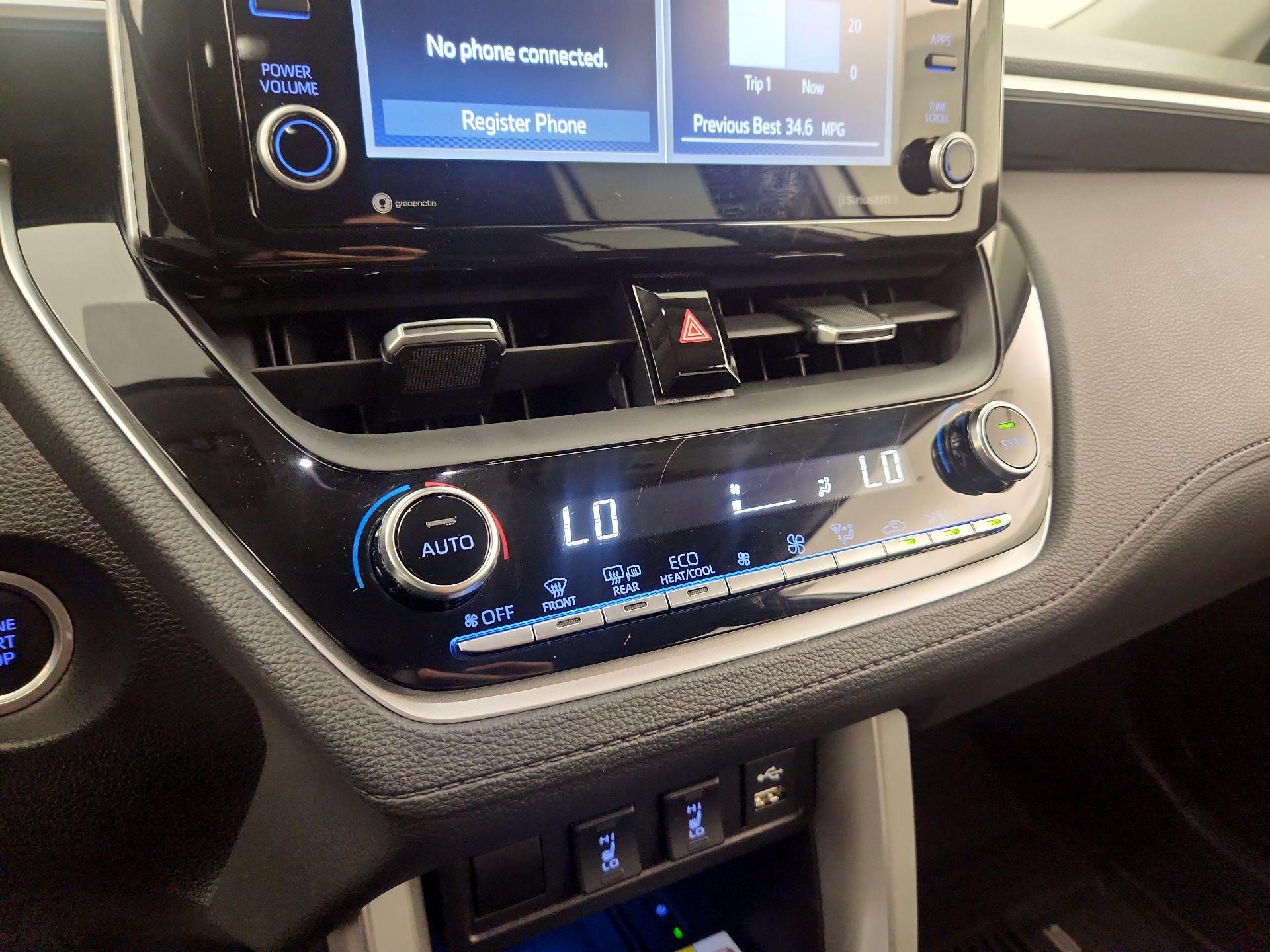 Thumbnail: 2022 Toyota Corolla Cross - 16