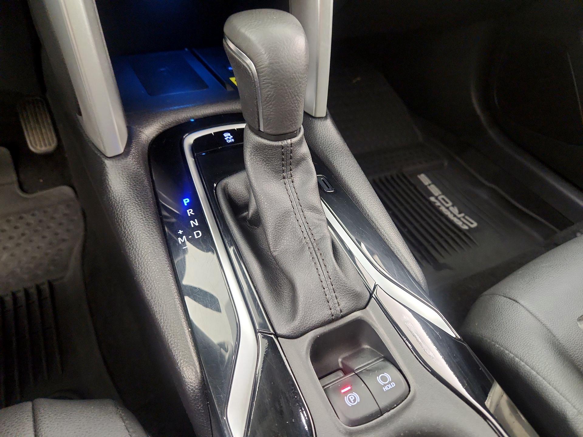 Thumbnail: 2022 Toyota Corolla Cross - 17