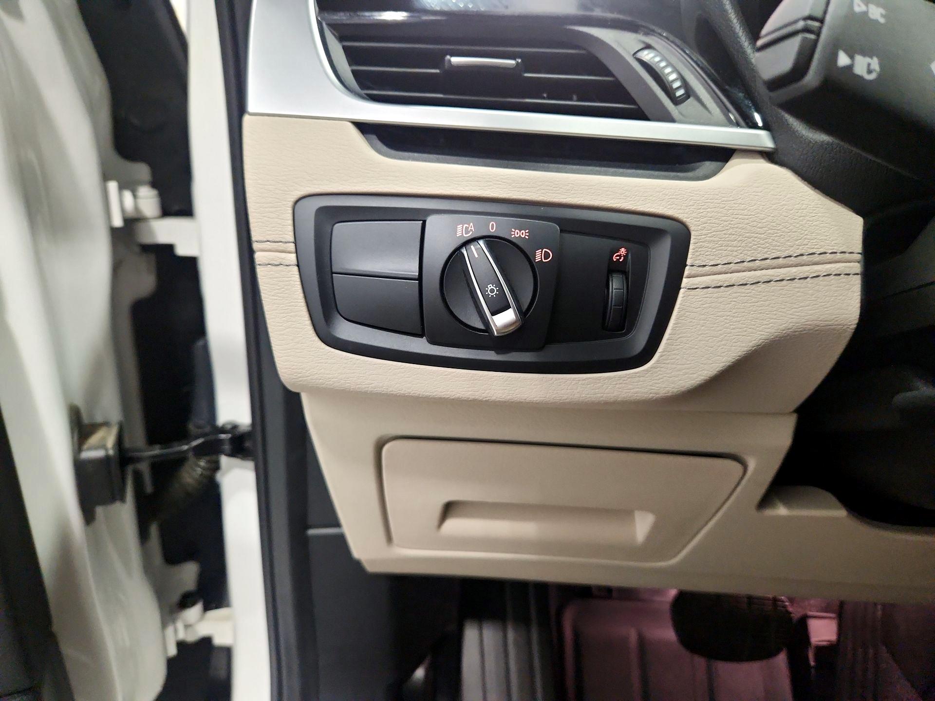 Thumbnail: 2021 BMW X1 - 13