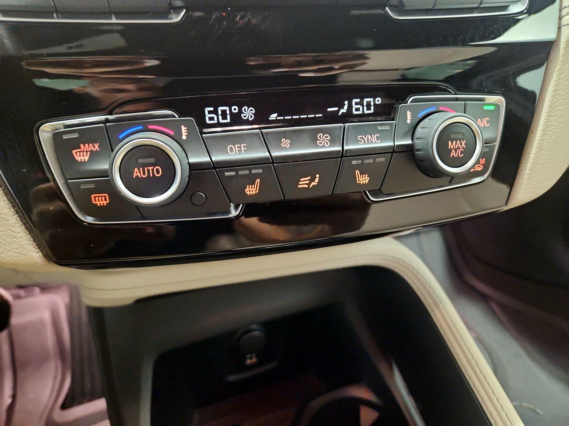 Thumbnail: 2021 BMW X1 - 16