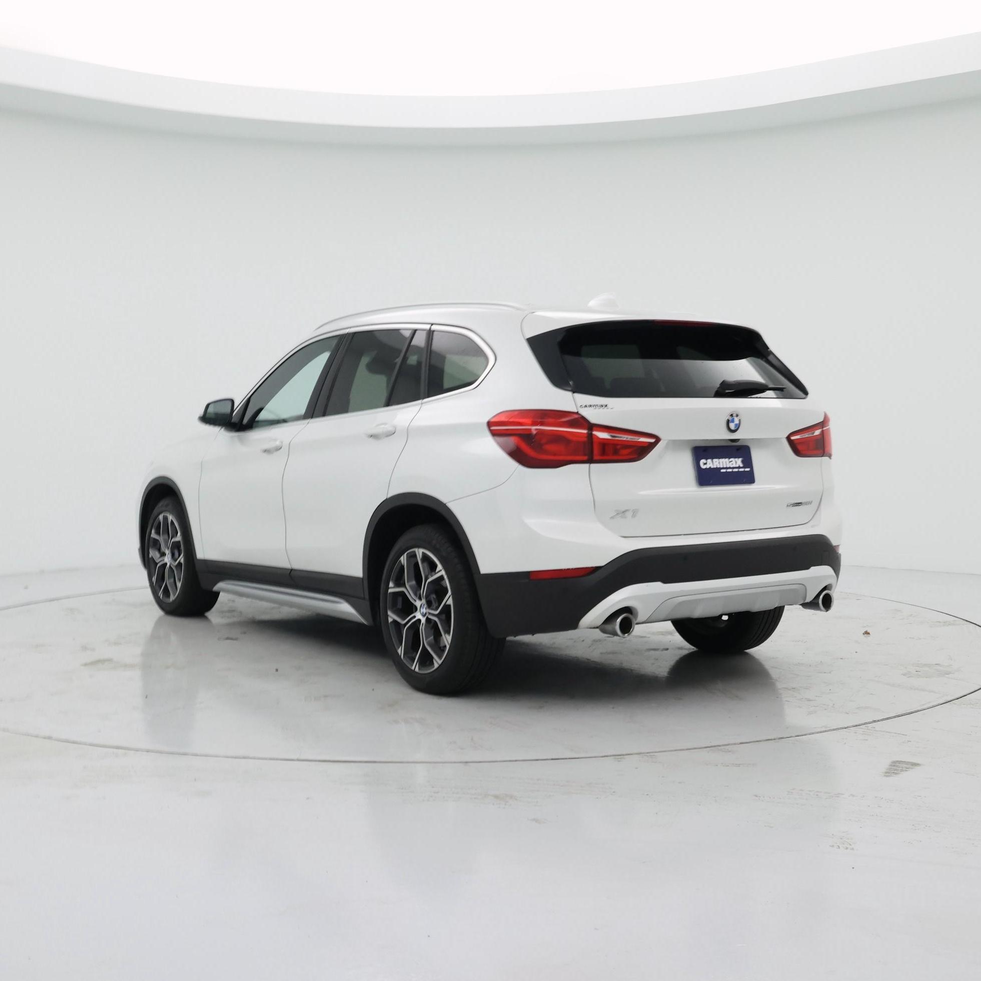 Thumbnail: 2021 BMW X1 - 2