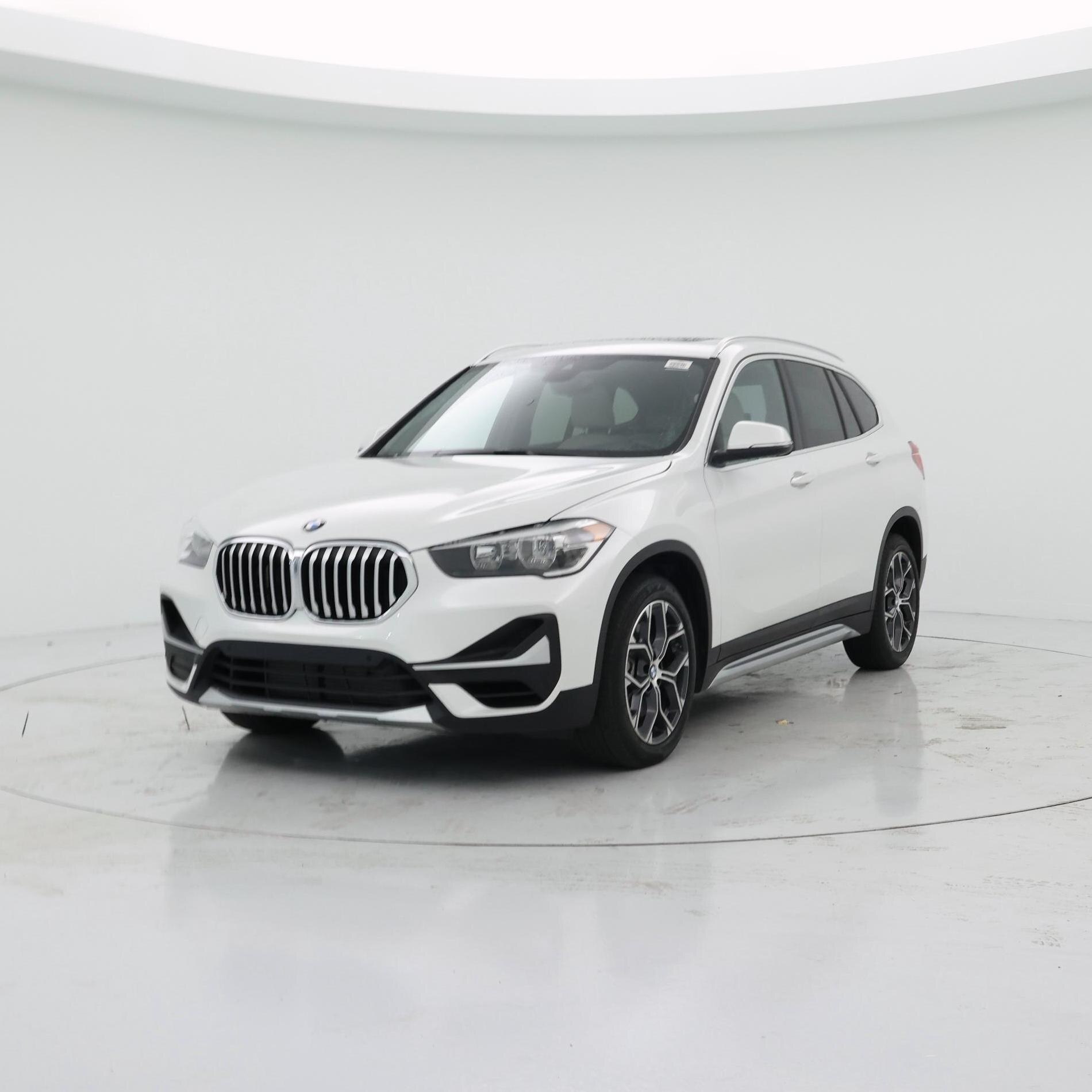 Thumbnail: 2021 BMW X1 - 4