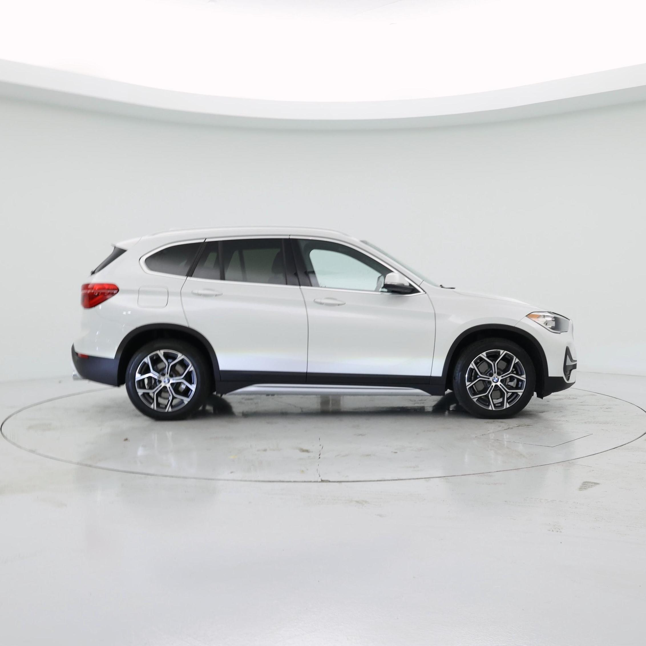 Thumbnail: 2021 BMW X1 - 7