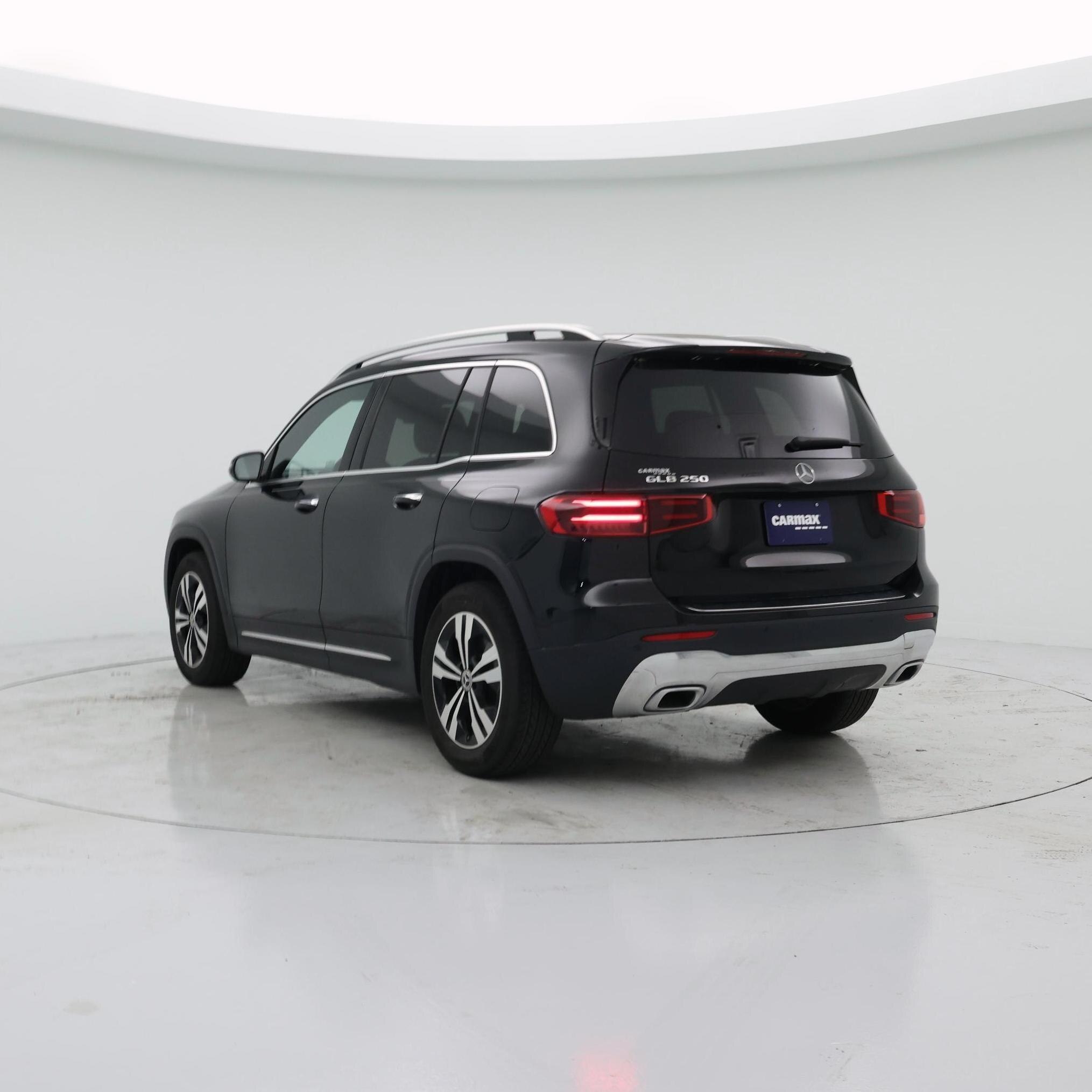 Thumbnail: 2025 Mercedes-Benz GLB - 2