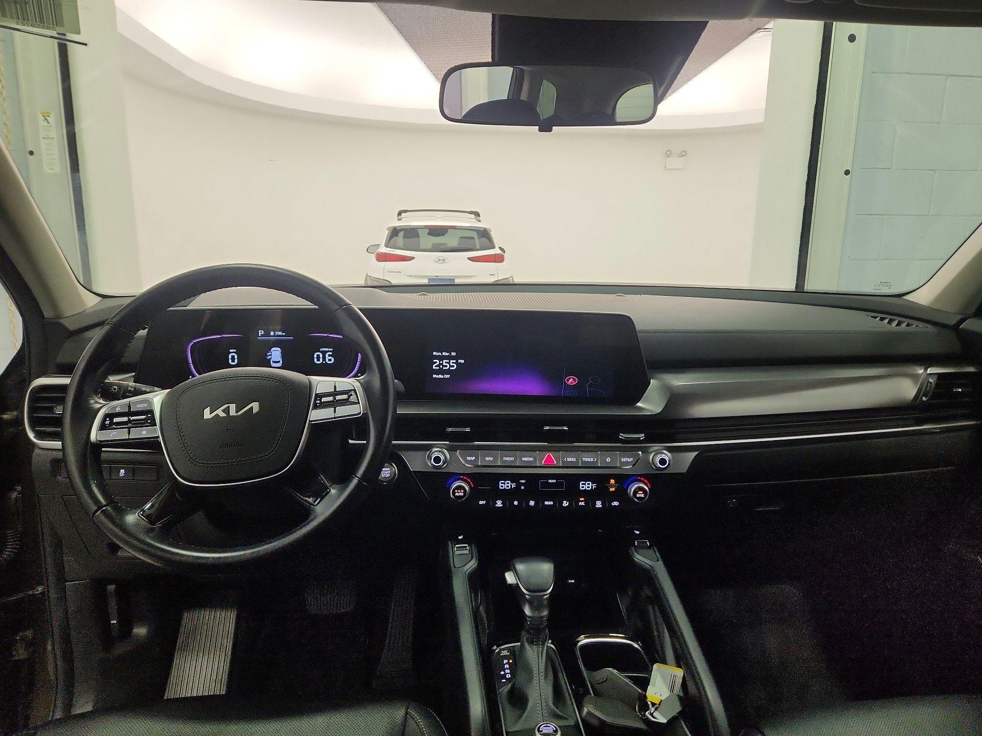 Thumbnail: 2023 Kia Telluride - 9