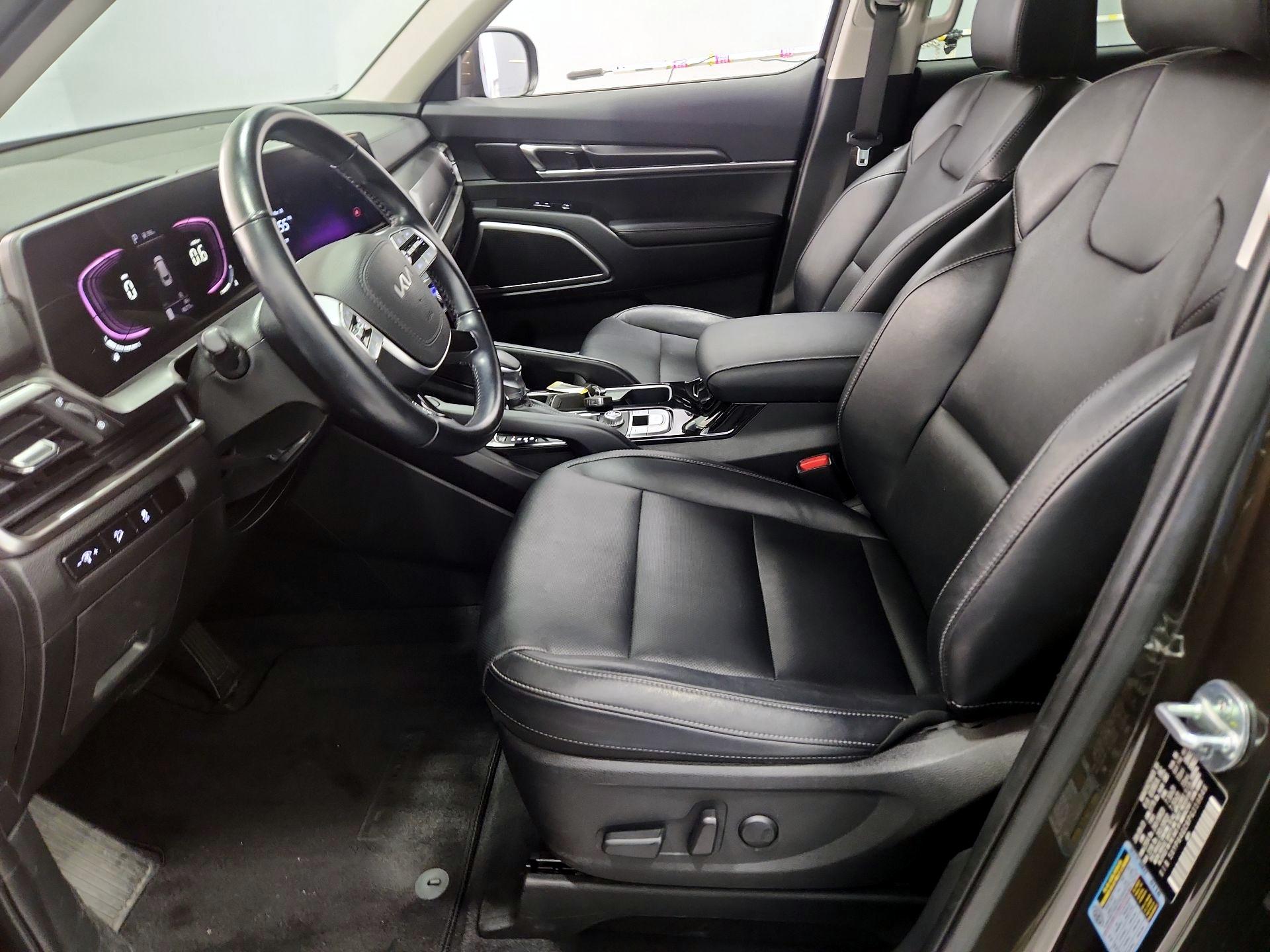 Thumbnail: 2023 Kia Telluride - 11