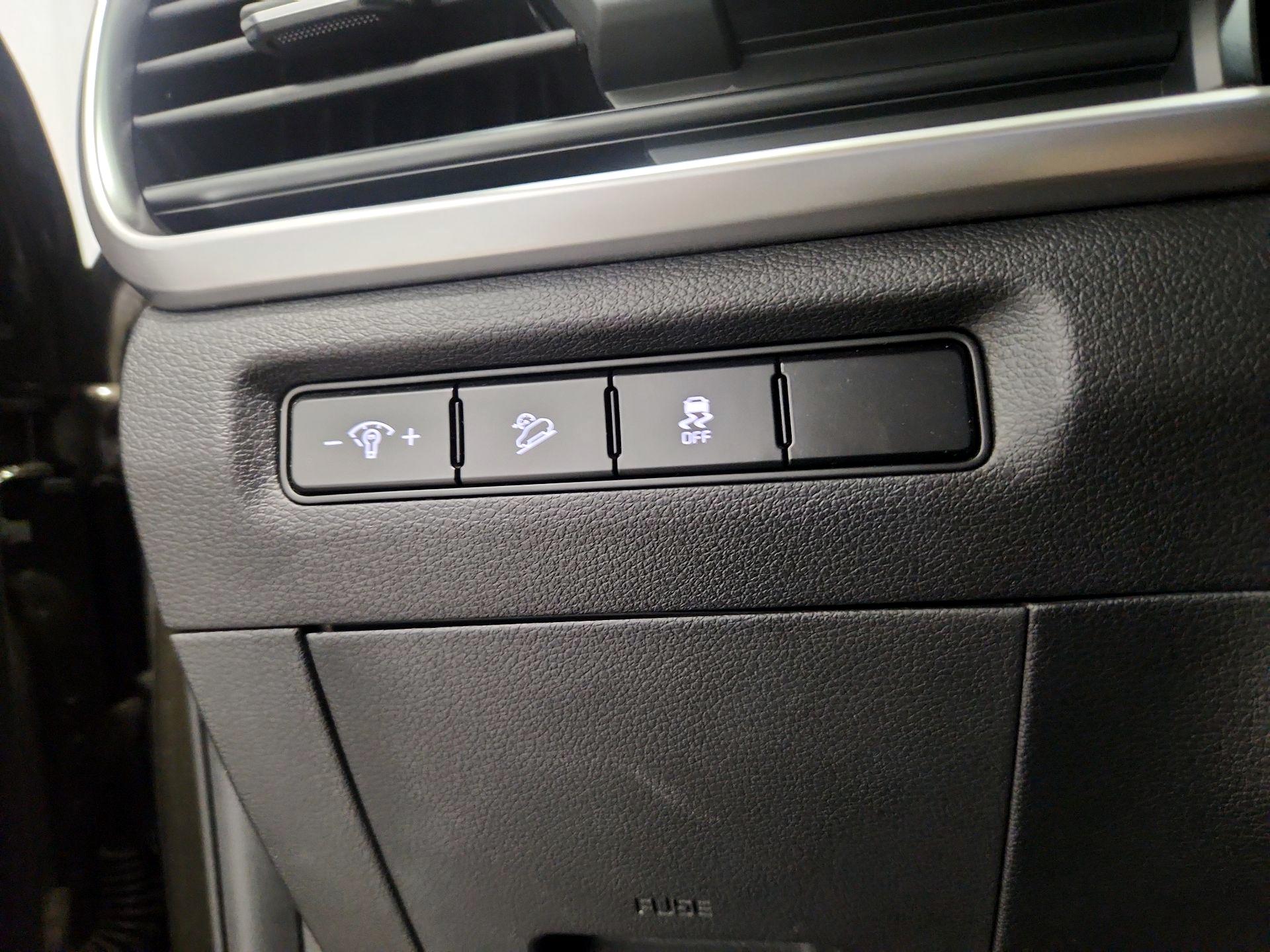 Thumbnail: 2023 Kia Telluride - 13