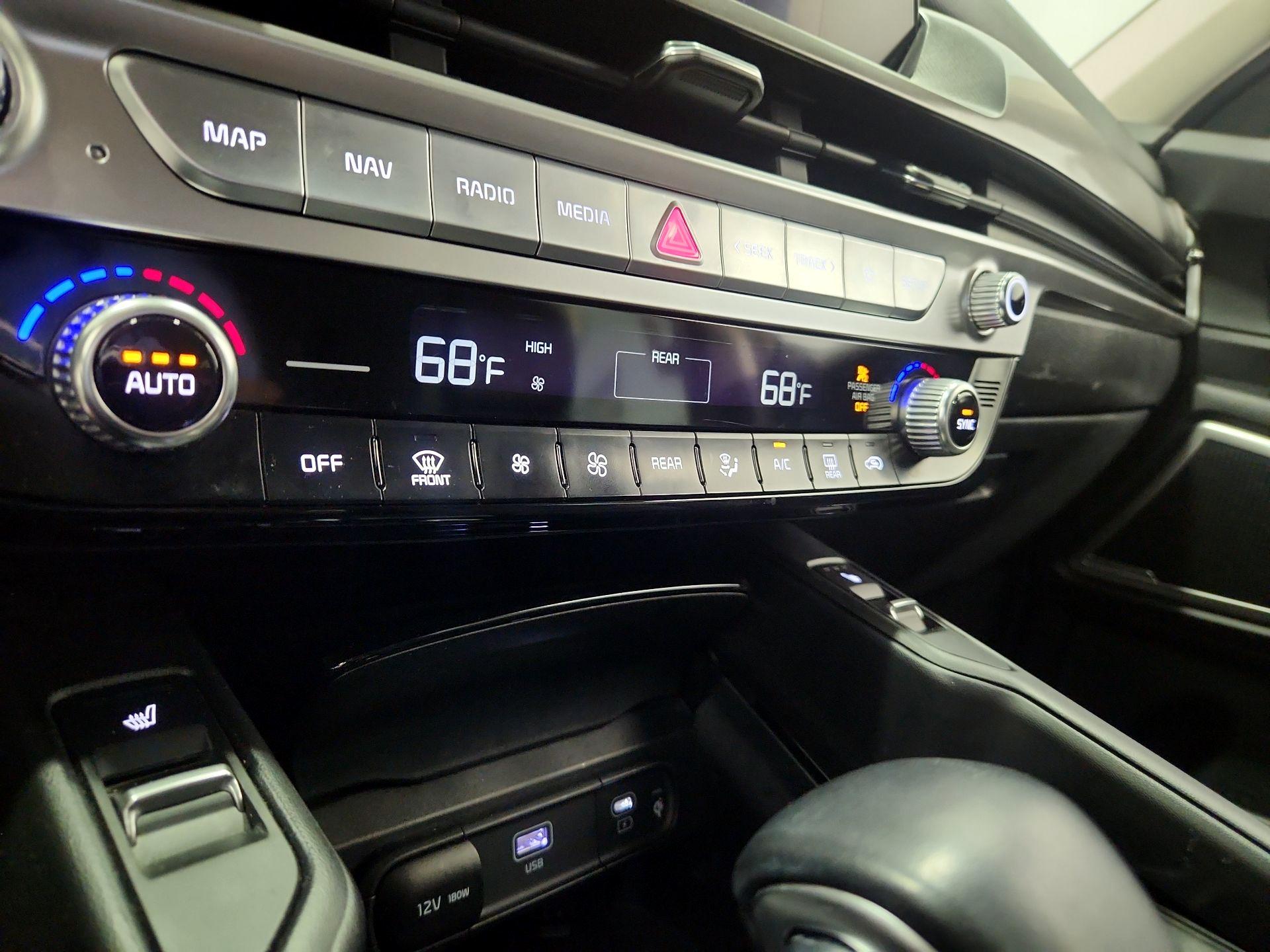 Thumbnail: 2023 Kia Telluride - 16