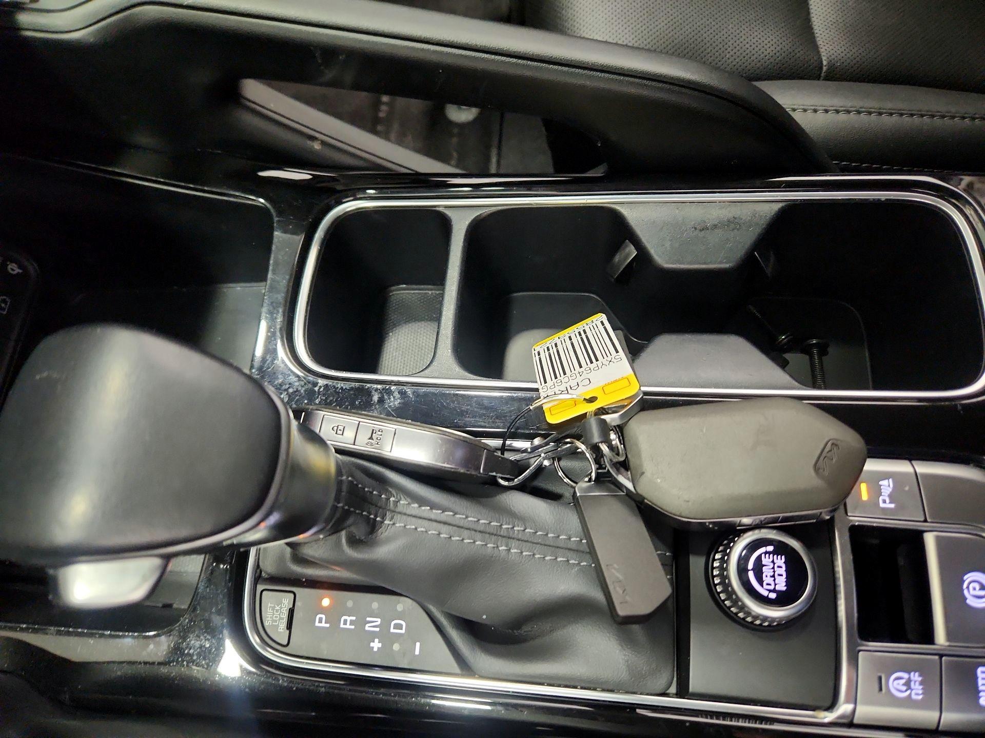 Thumbnail: 2023 Kia Telluride - 17