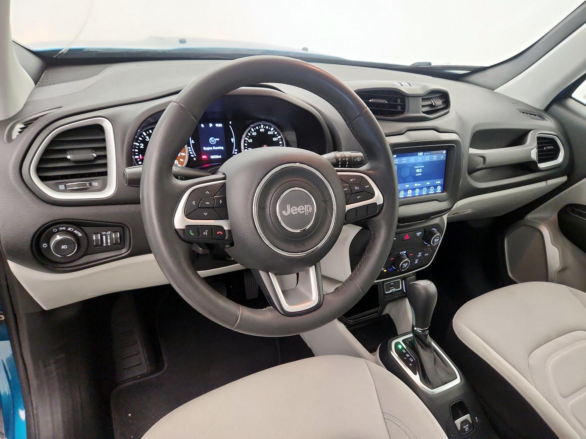 Thumbnail: 2020 Jeep Renegade - 9