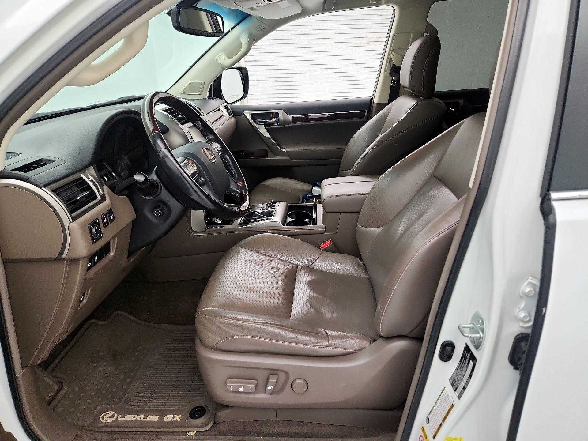 Thumbnail: 2017 Lexus GX - 11