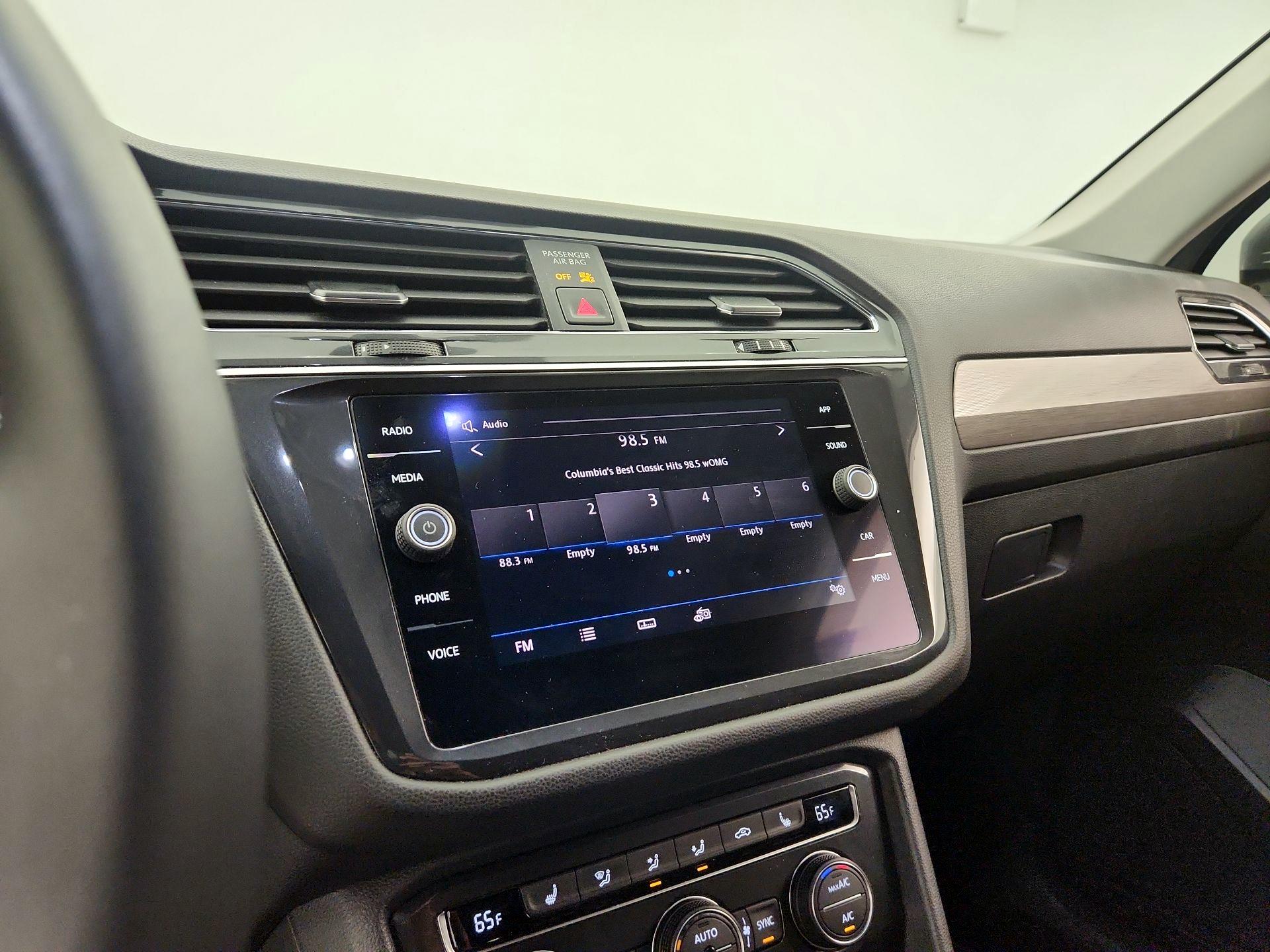 Thumbnail: 2019 Volkswagen Tiguan - 15