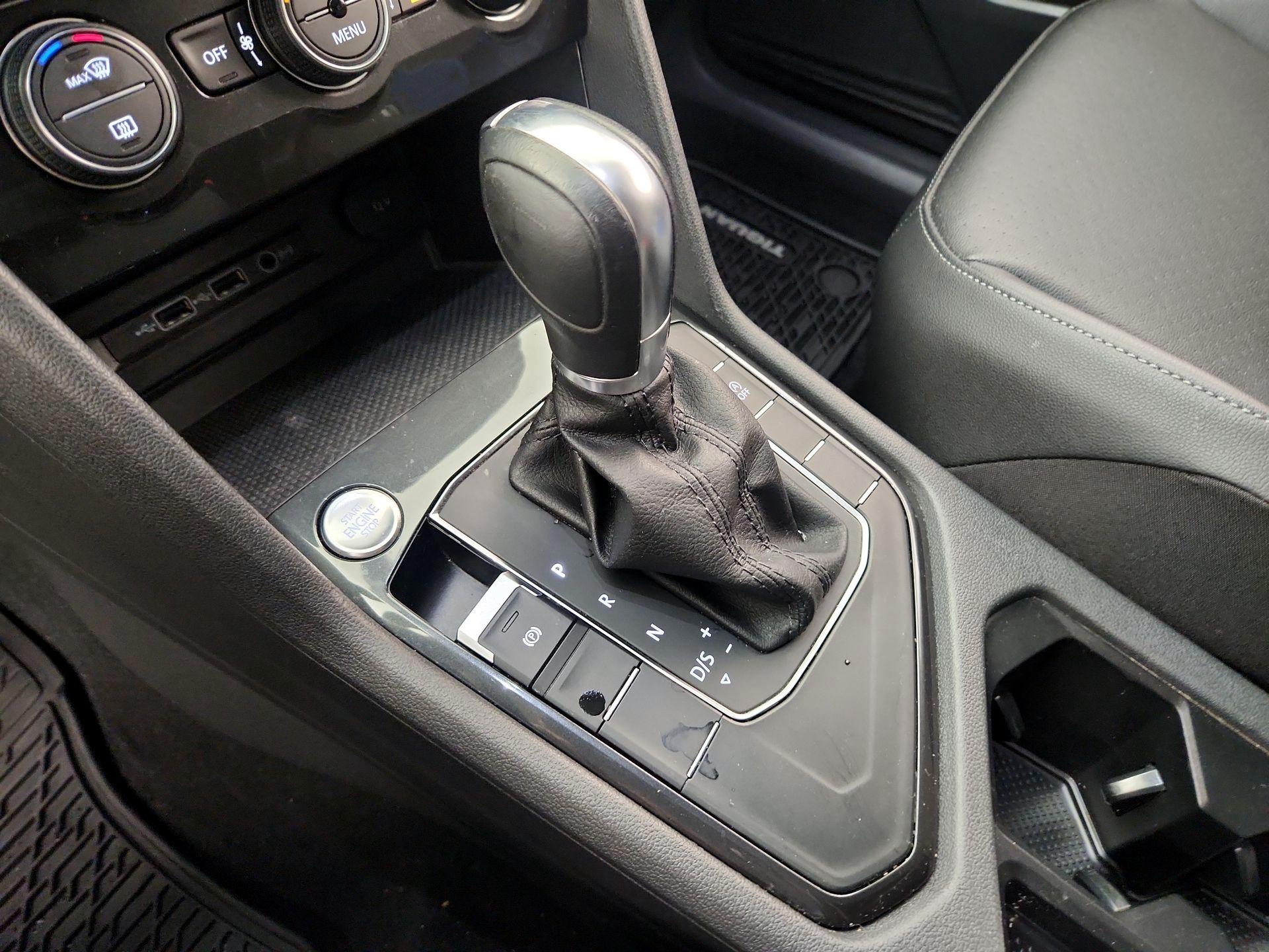 Thumbnail: 2019 Volkswagen Tiguan - 17