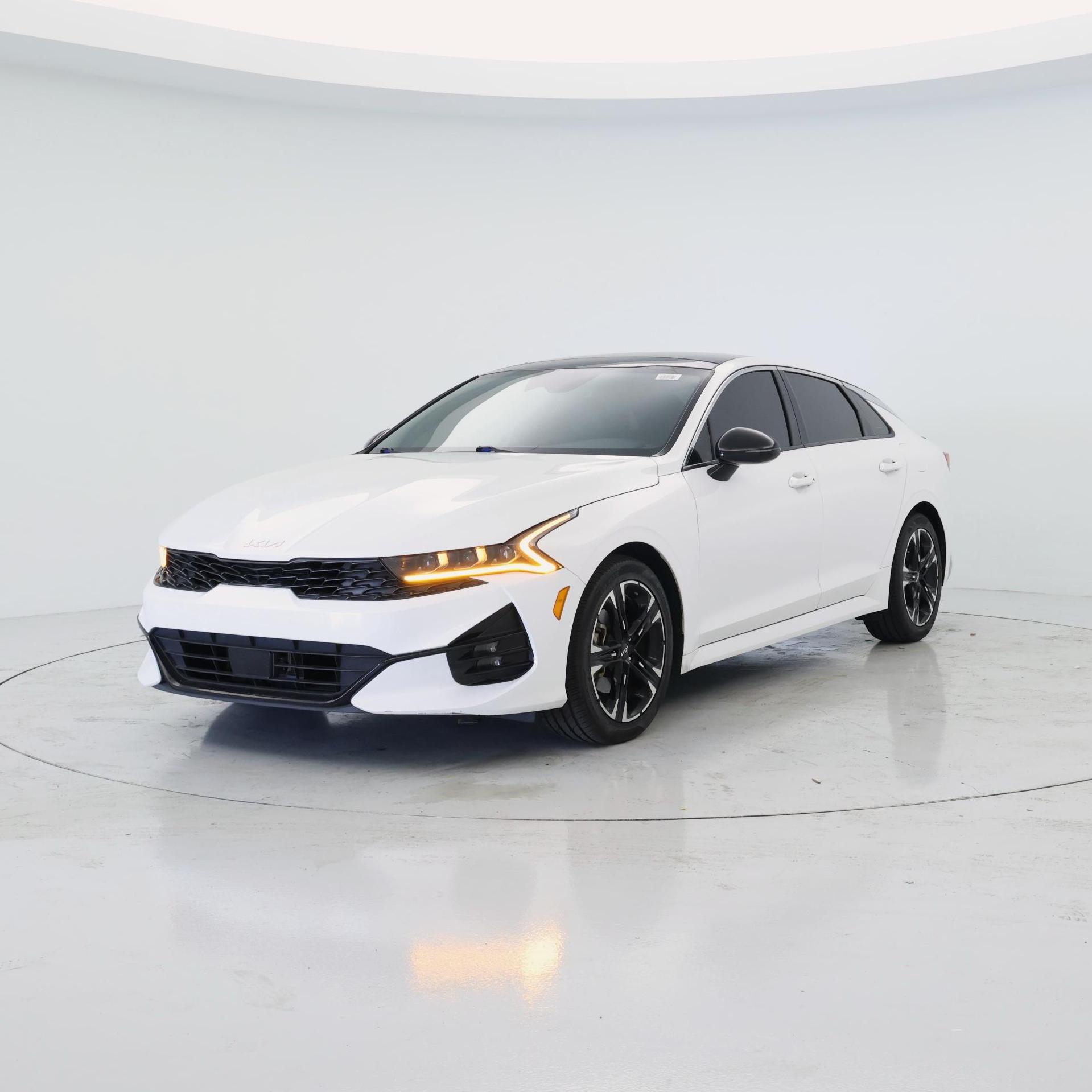 Thumbnail: 2023 Kia K5 - 4