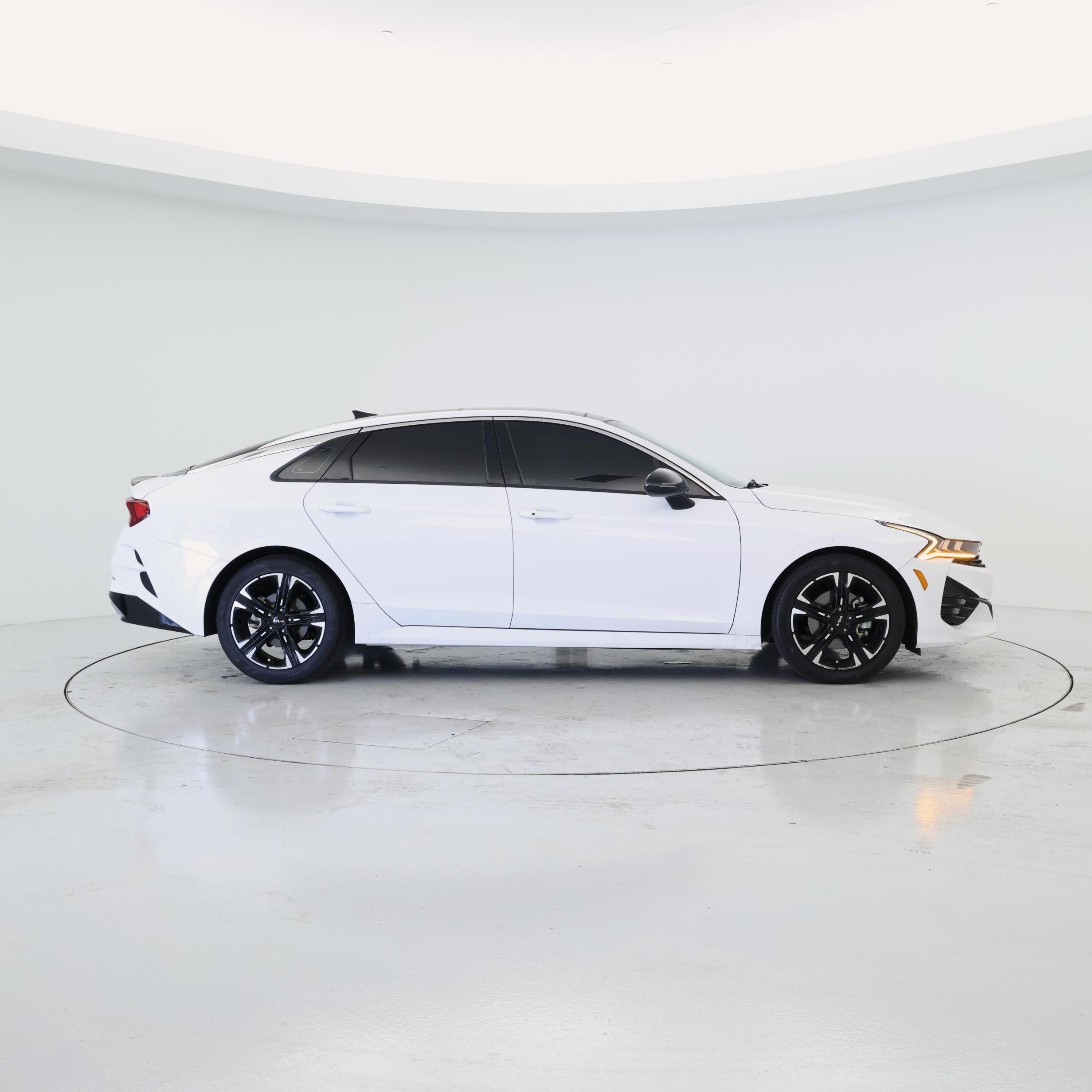 Thumbnail: 2023 Kia K5 - 7