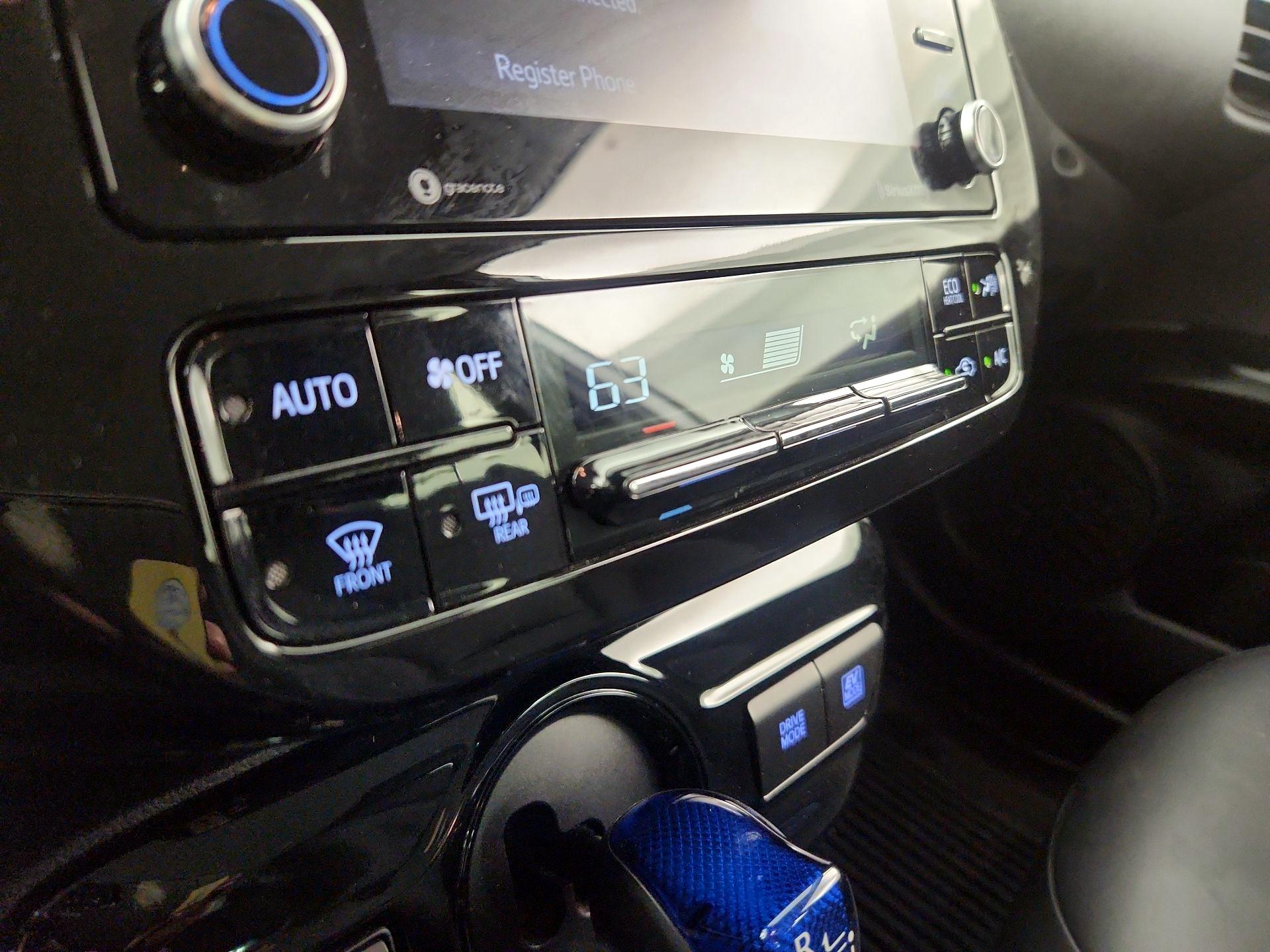 Thumbnail: 2022 Toyota Prius - 16