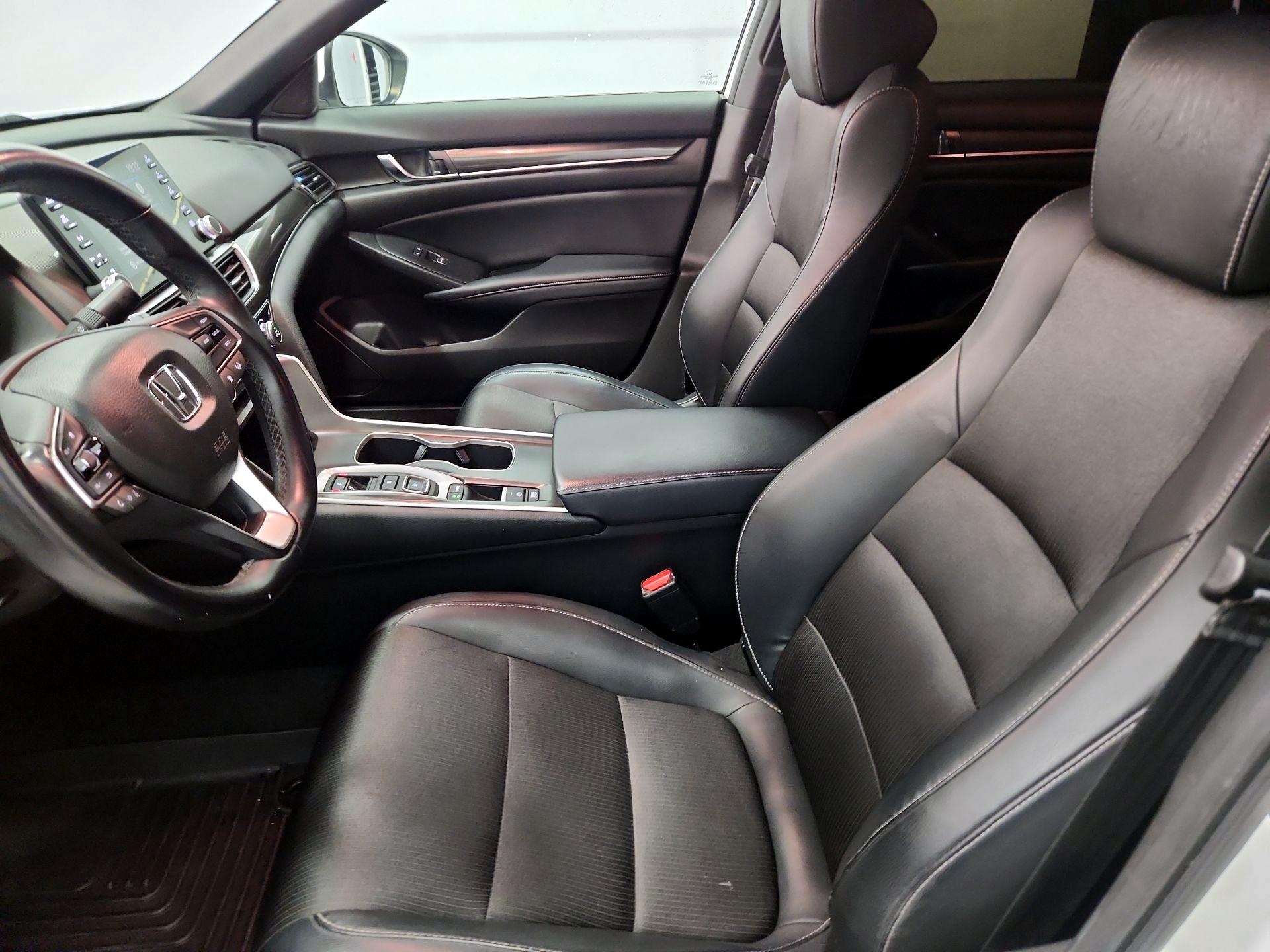 Thumbnail: 2018 Honda Accord - 11