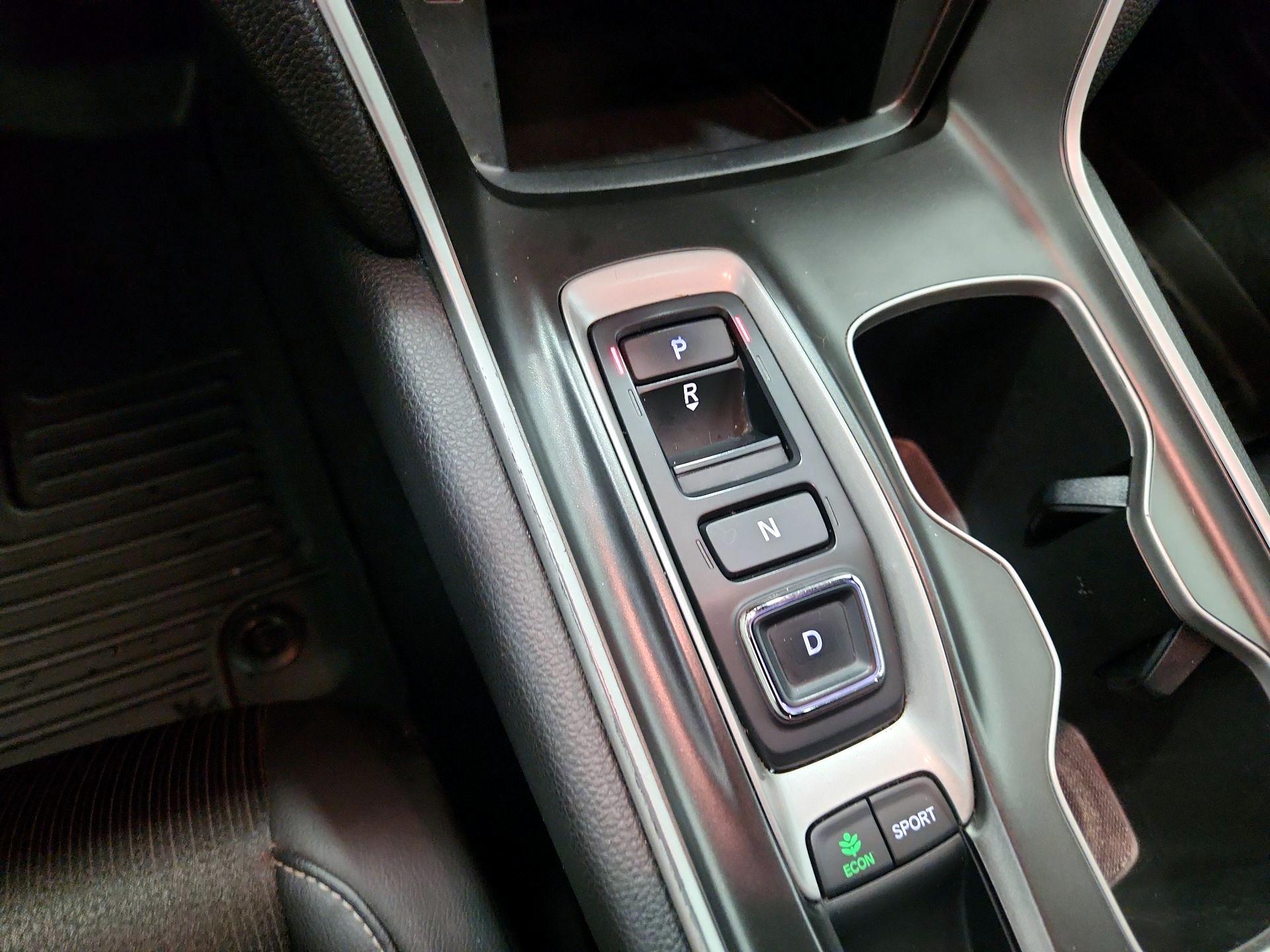 Thumbnail: 2018 Honda Accord - 17