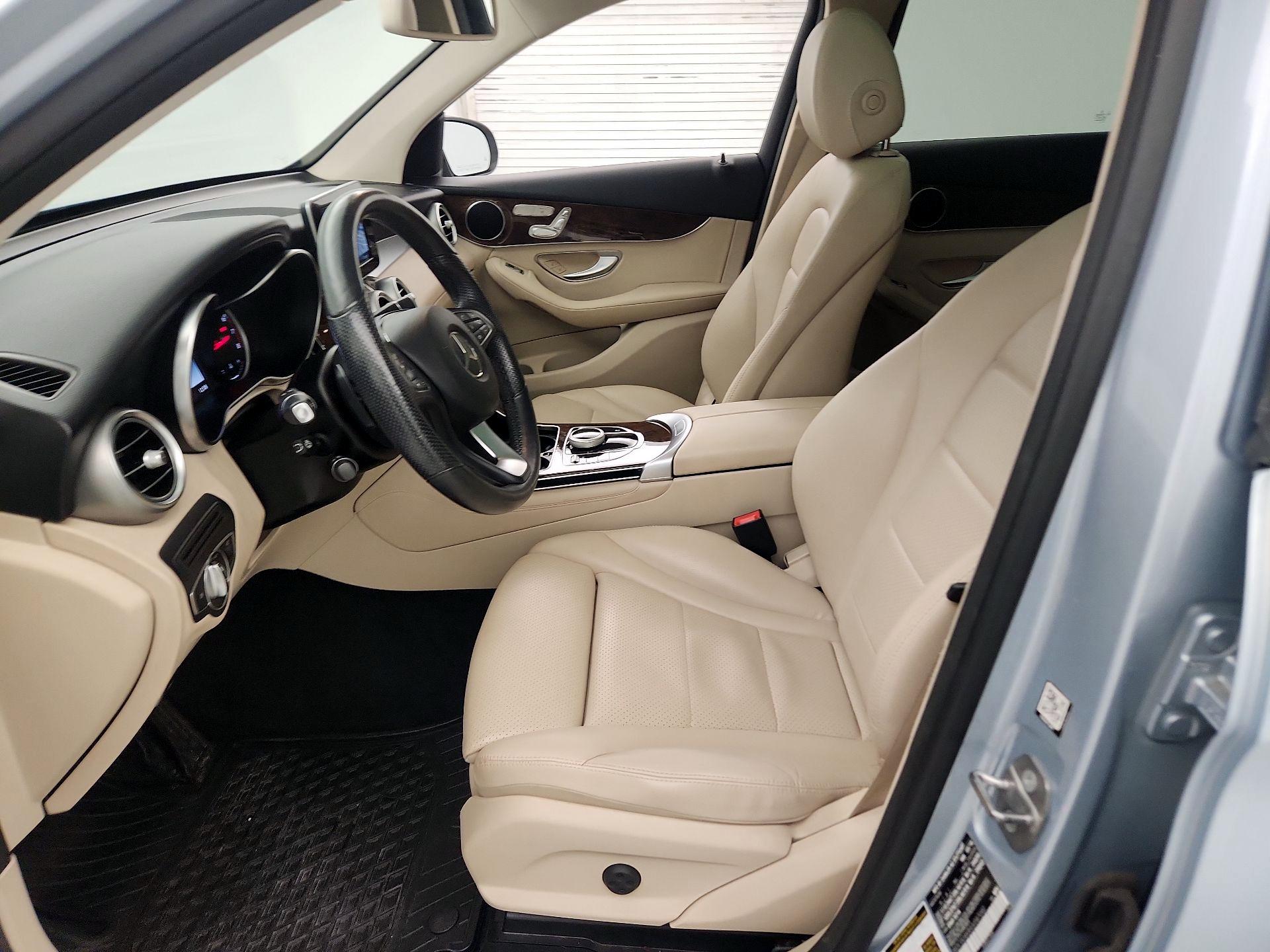 Thumbnail: 2018 Mercedes-Benz GLC - 11