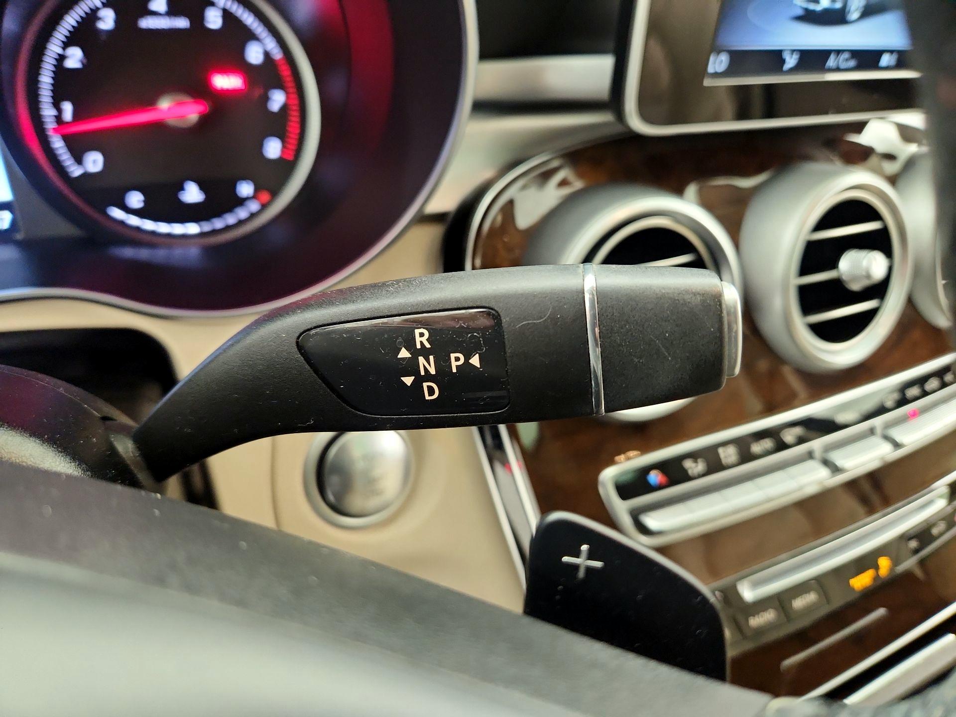 Thumbnail: 2018 Mercedes-Benz GLC - 18