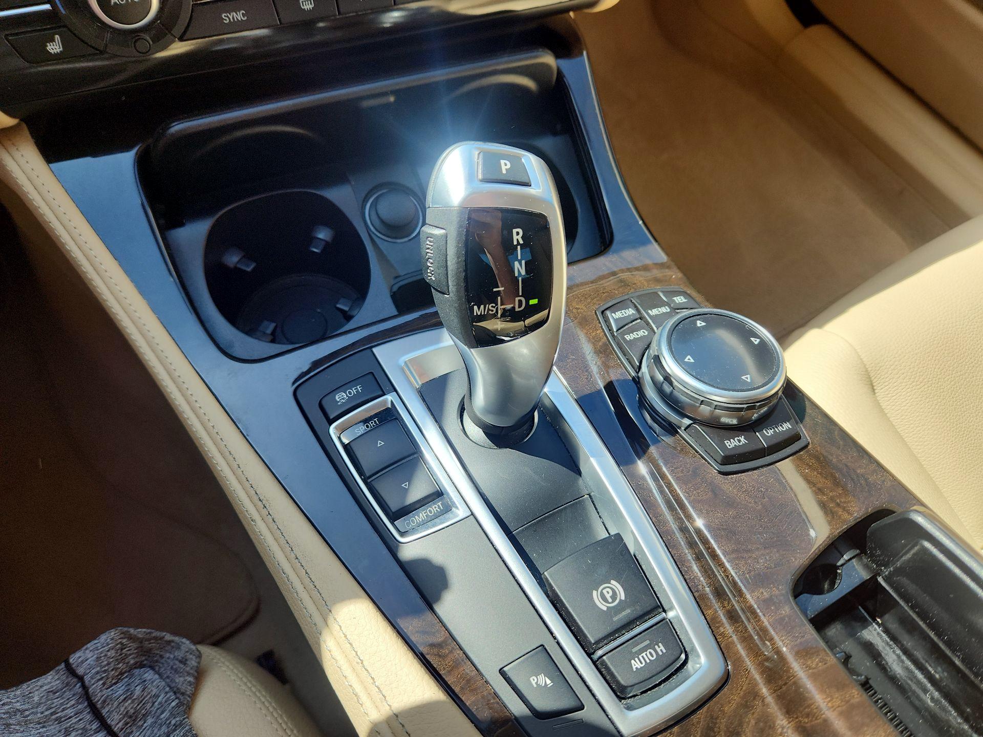 Thumbnail: 2014 BMW 5 Series - 16