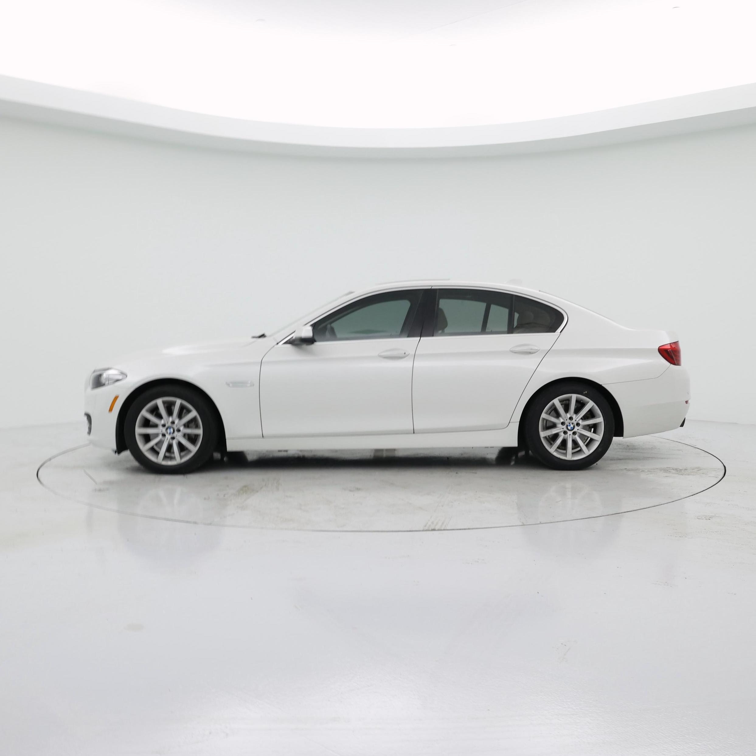 Thumbnail: 2014 BMW 5 Series - 3