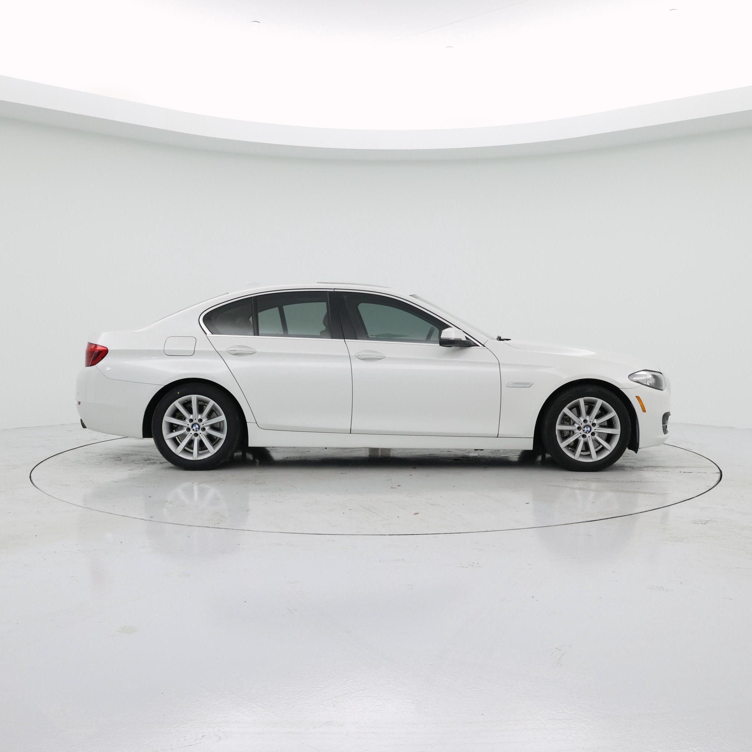 Thumbnail: 2014 BMW 5 Series - 7