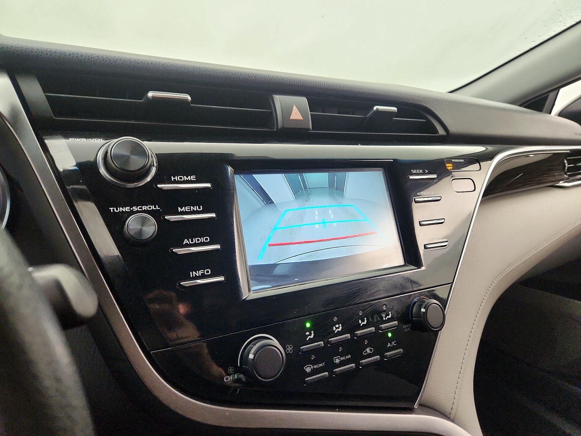 Thumbnail: 2018 Toyota Camry - 14