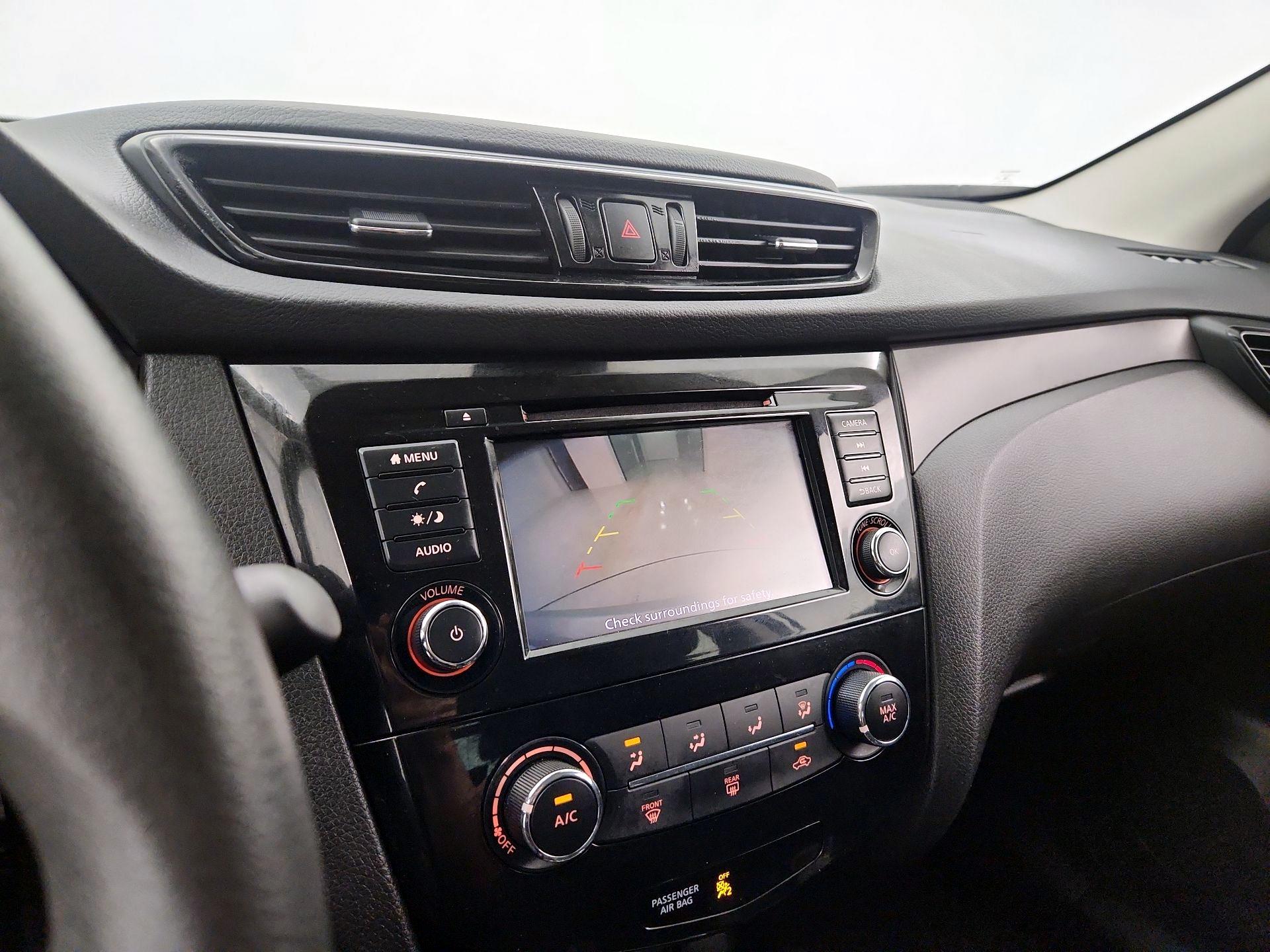 Thumbnail: 2022 Nissan Rogue Sport - 14