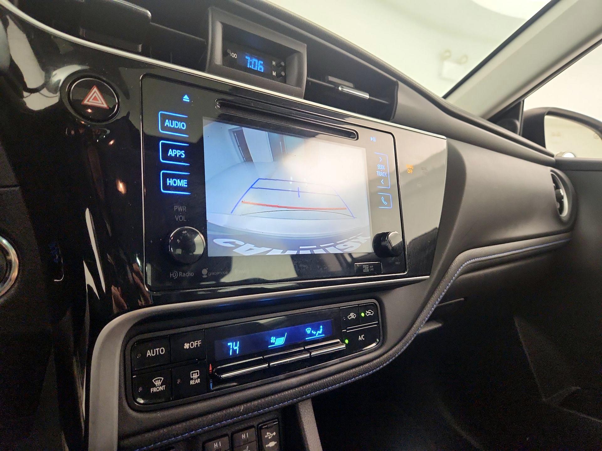 Thumbnail: 2017 Toyota Corolla - 15