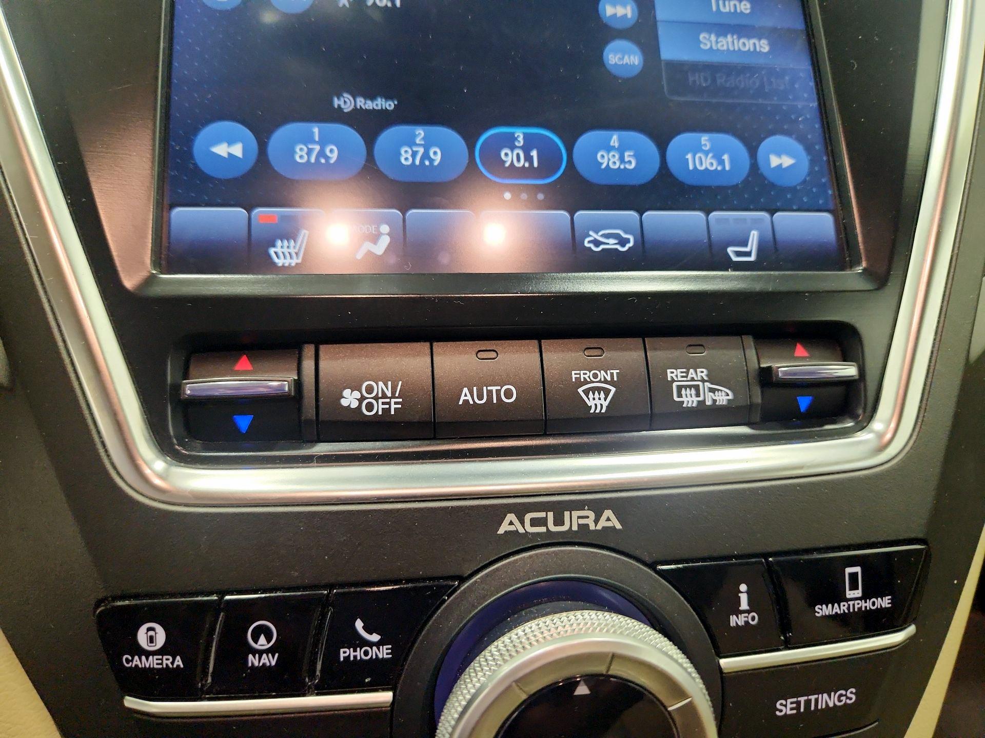 Thumbnail: 2020 Acura MDX - 16