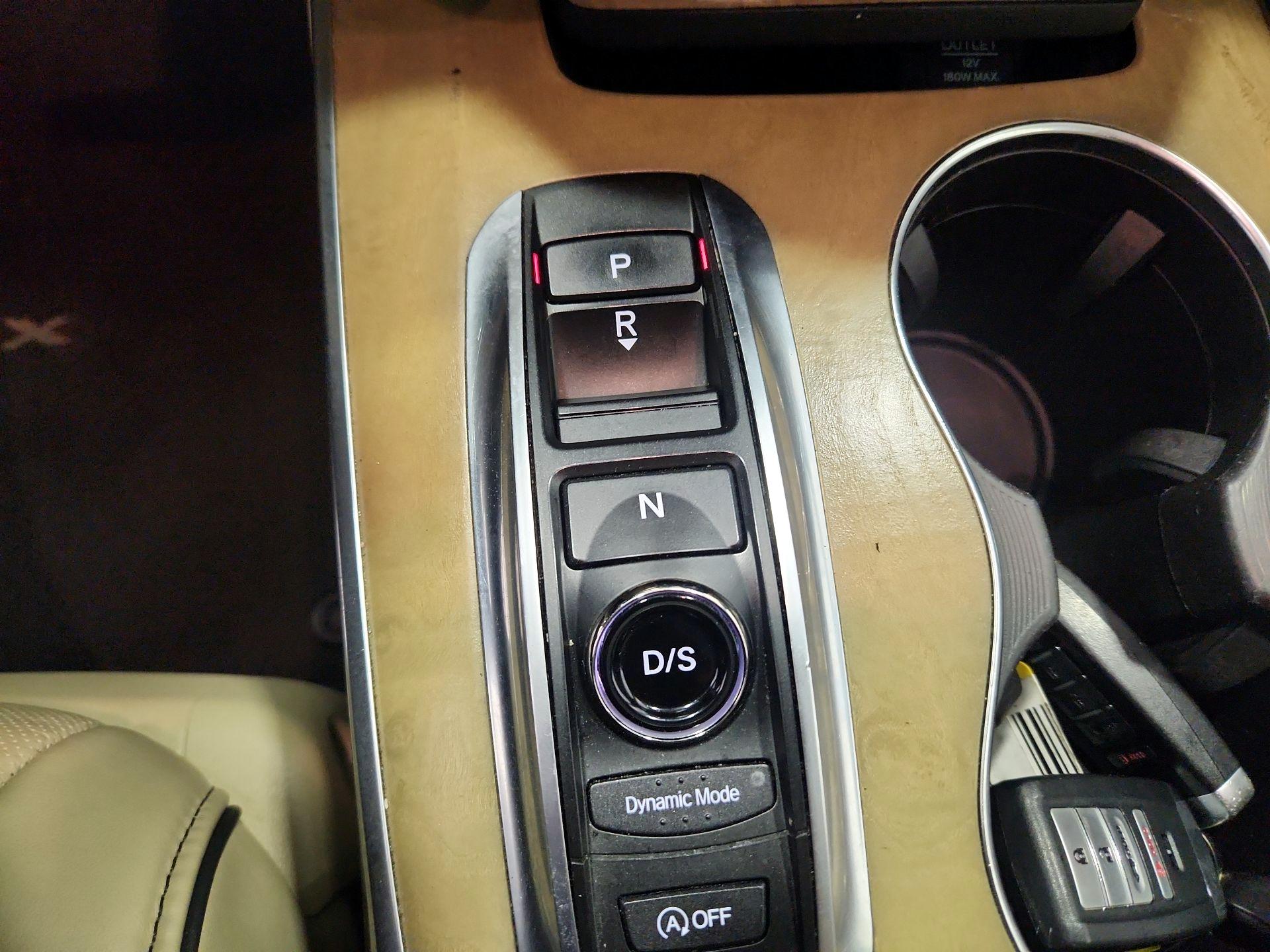 Thumbnail: 2020 Acura MDX - 17