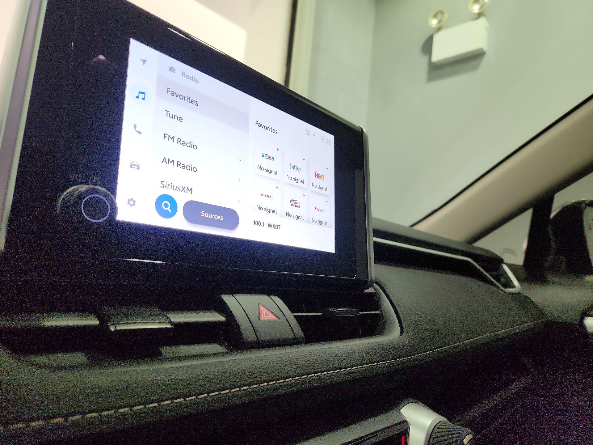 Thumbnail: 2025 Toyota RAV4 - 15