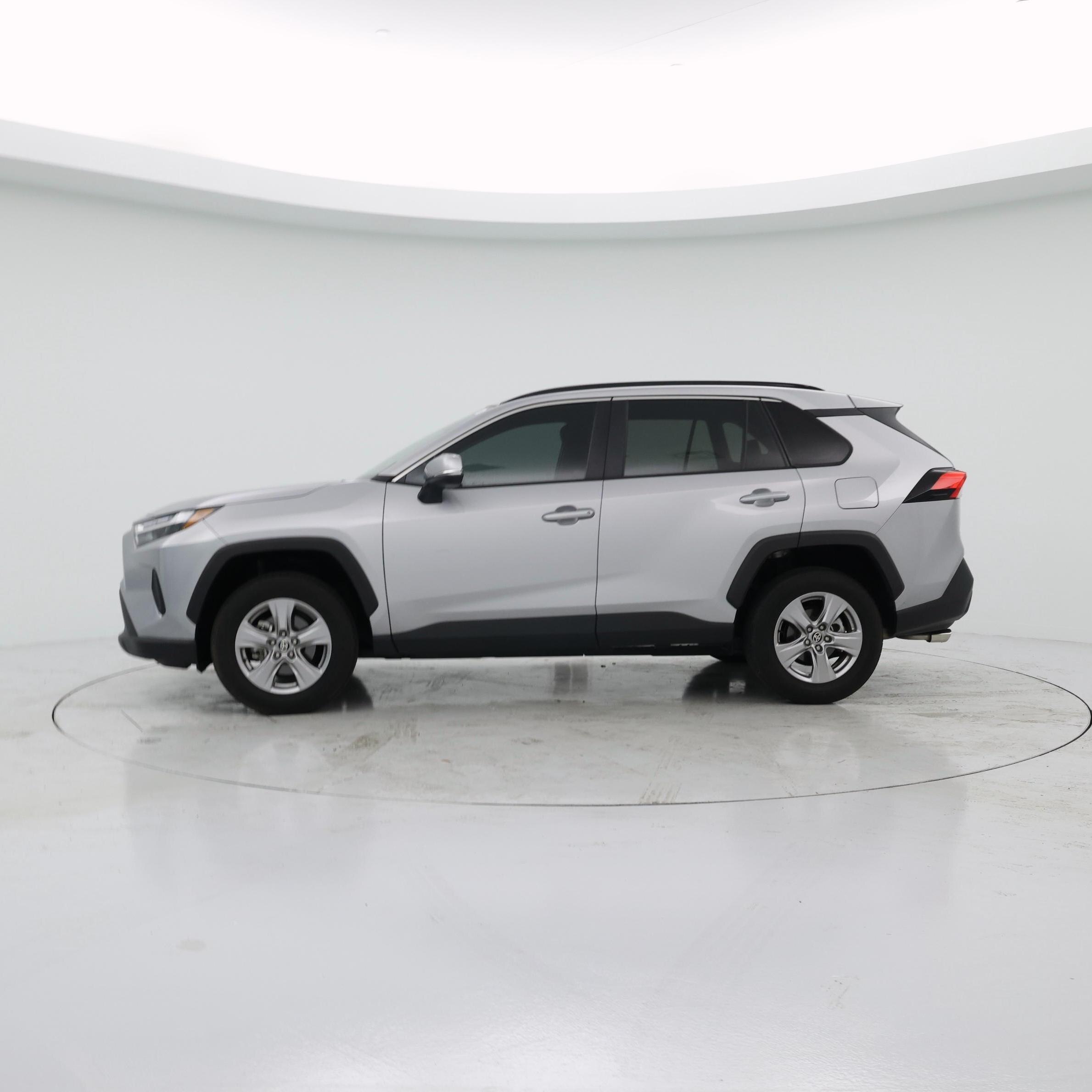 Thumbnail: 2025 Toyota RAV4 - 3