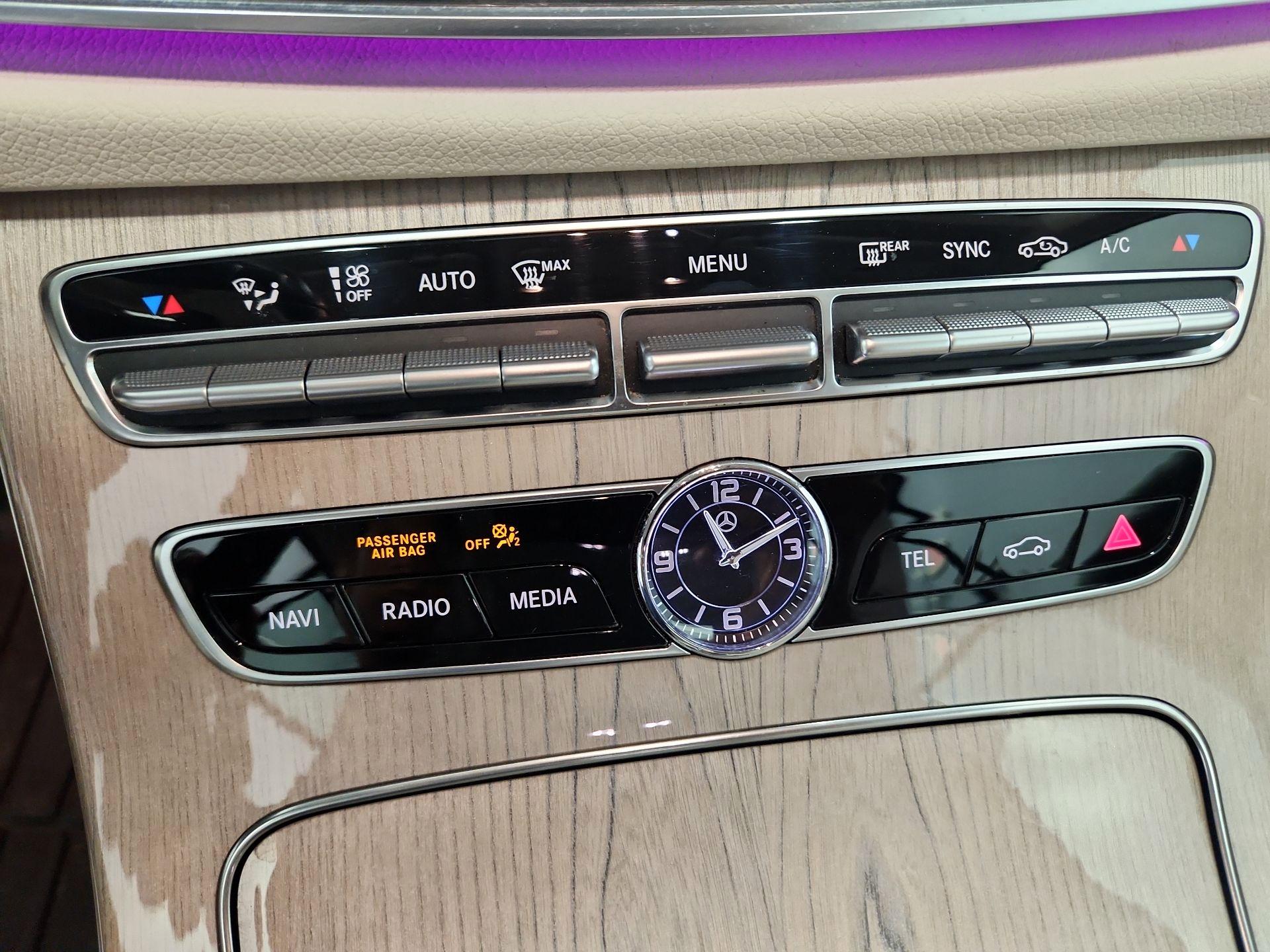 Thumbnail: 2019 Mercedes-Benz E-Class - 16