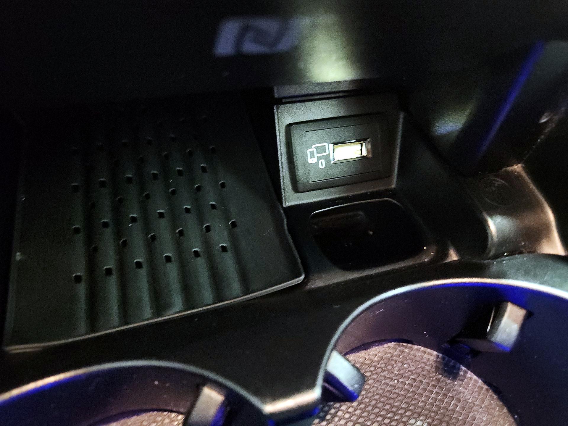 Thumbnail: 2019 Mercedes-Benz E-Class - 18