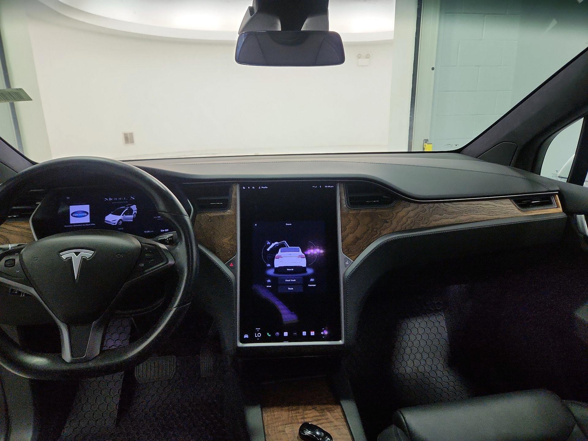 Thumbnail: 2020 Tesla Model X - 9