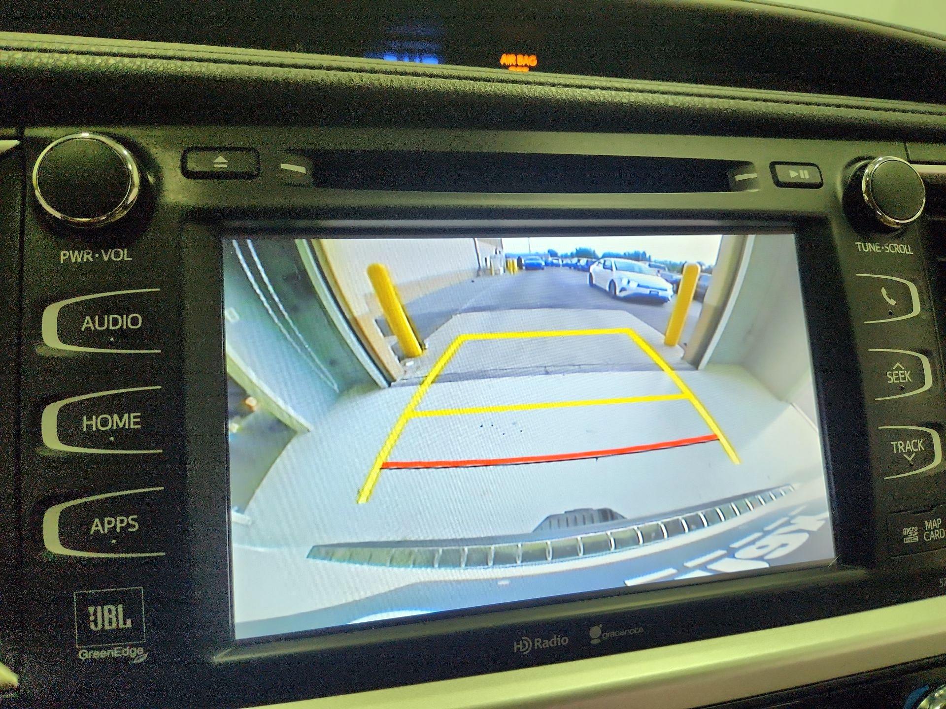 Thumbnail: 2014 Toyota Highlander - 15
